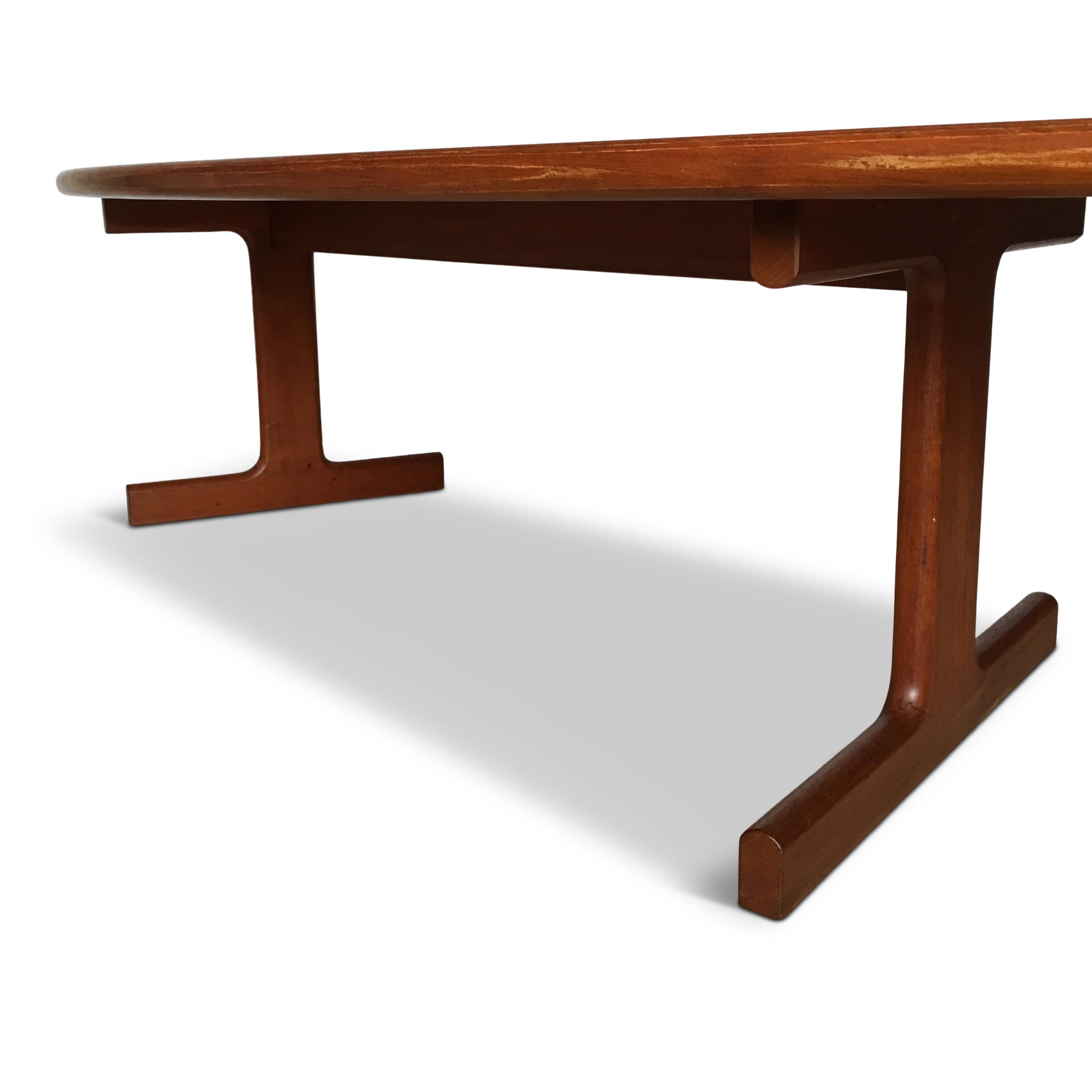 Midcentury Danish Teak Coffee Table with Curved Desk, 1950s For Sale 2