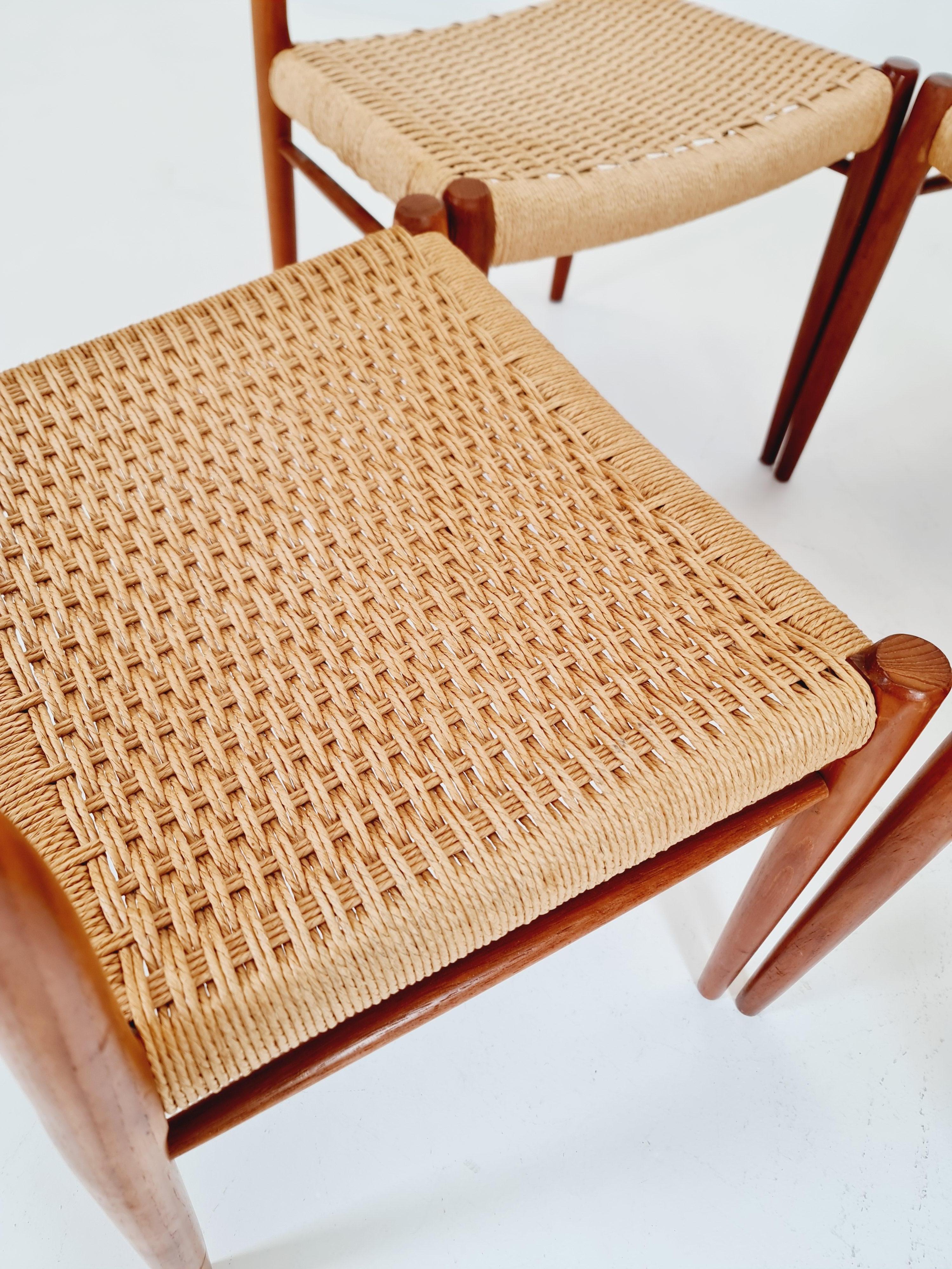 Sedie da pranzo danesi di metà secolo in teak Niels O.Moller Modell 75, anni '60, set di 4 In condizioni buone in vendita a Gaggenau, DE