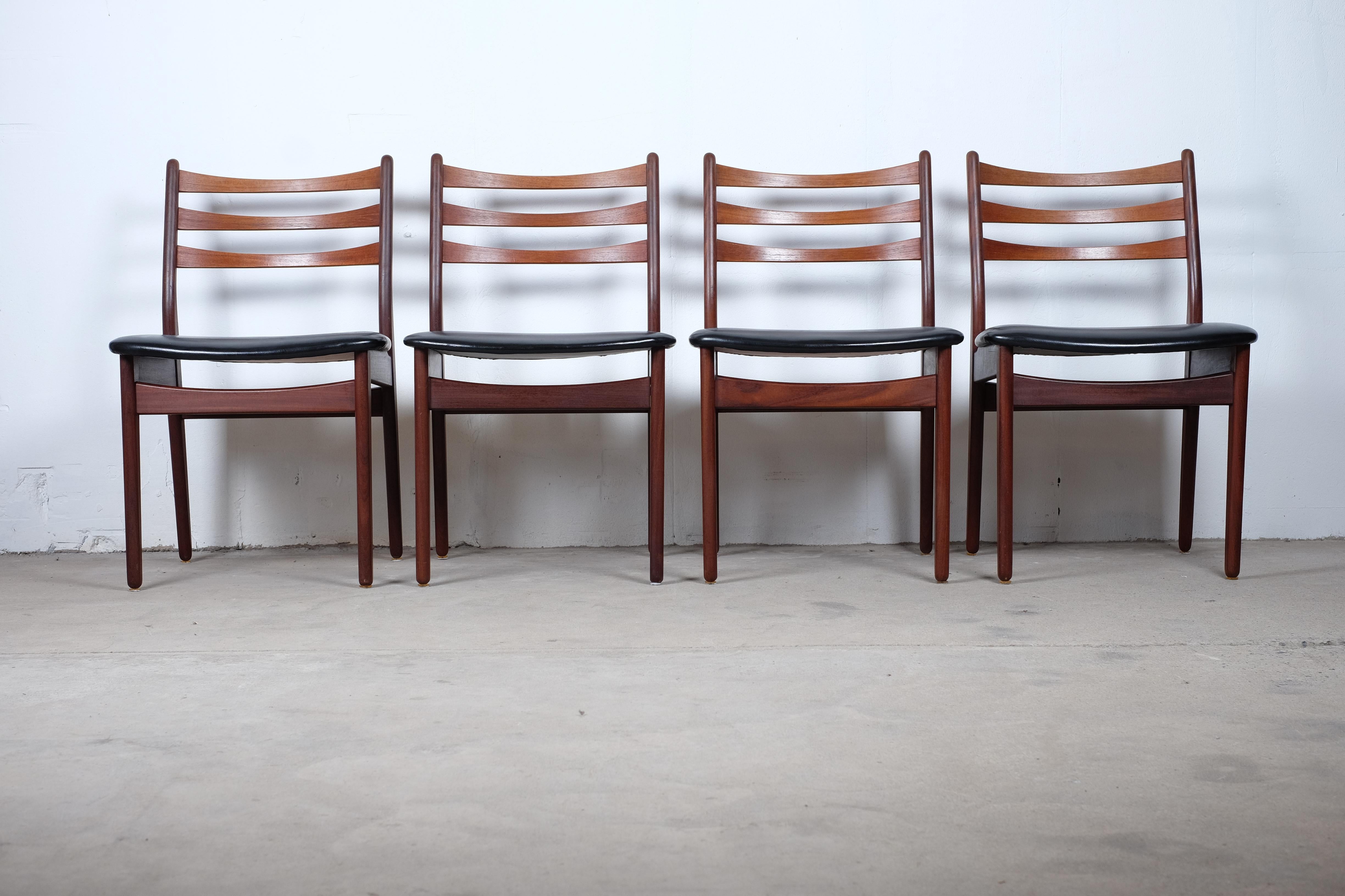 Mid-Century Modern Midcentury Danish Teak Dining Chairs, Set of Four For Sale