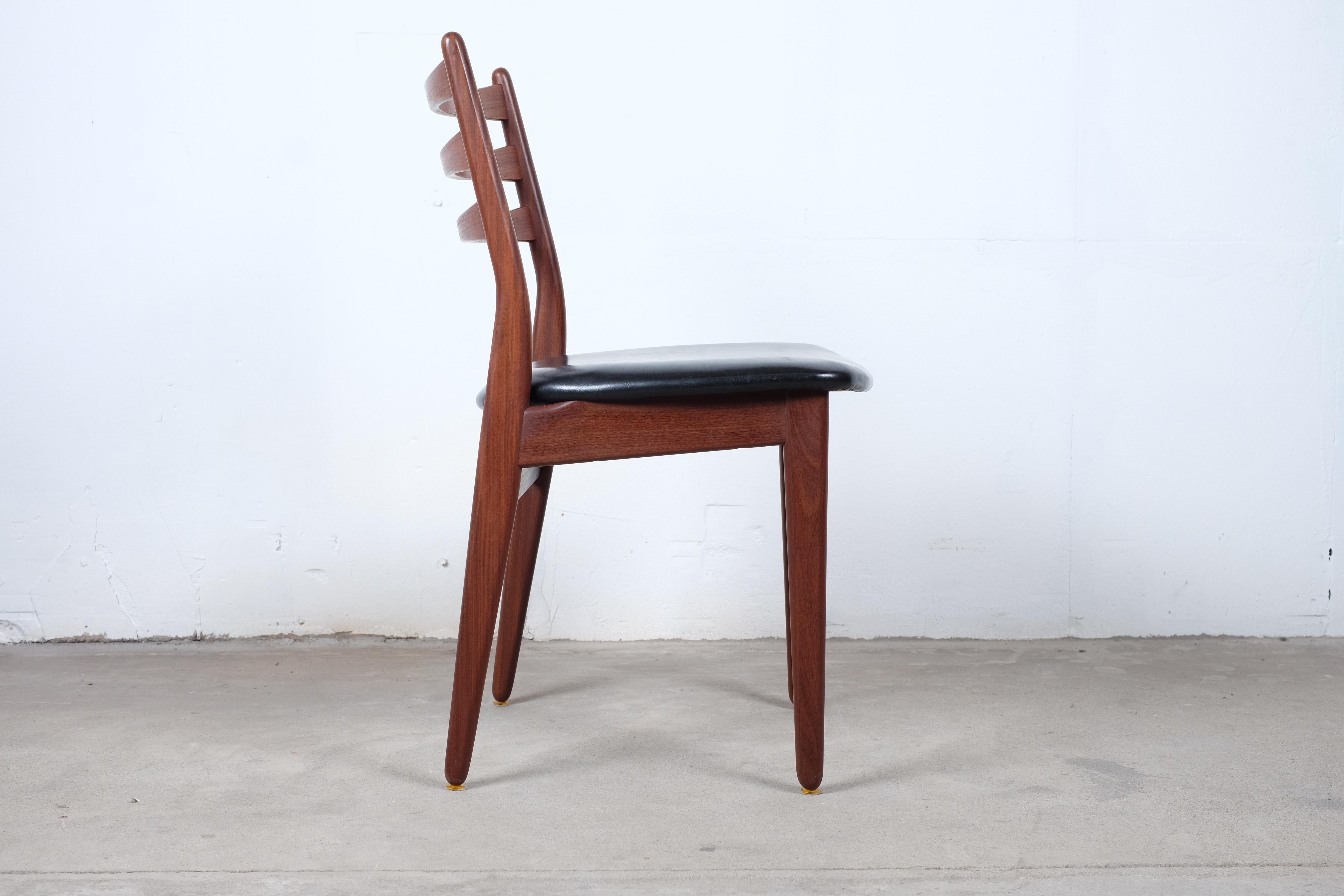 Mid-20th Century Midcentury Danish Teak Dining Chairs, Set of Four For Sale
