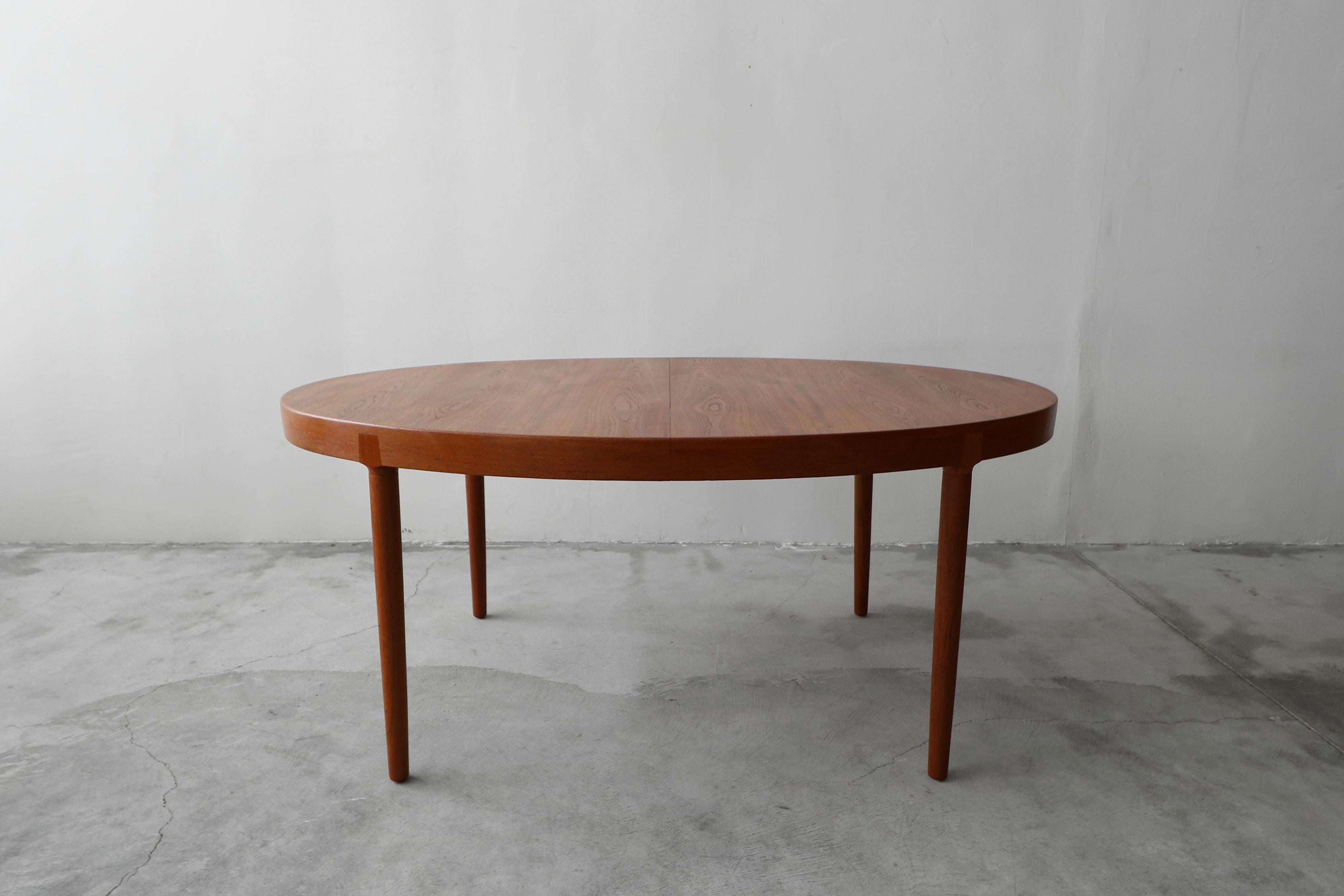 Midcentury Danish Teak Oval Dining Table by Harry Ostergaard for A/S Randers In Good Condition In Las Vegas, NV