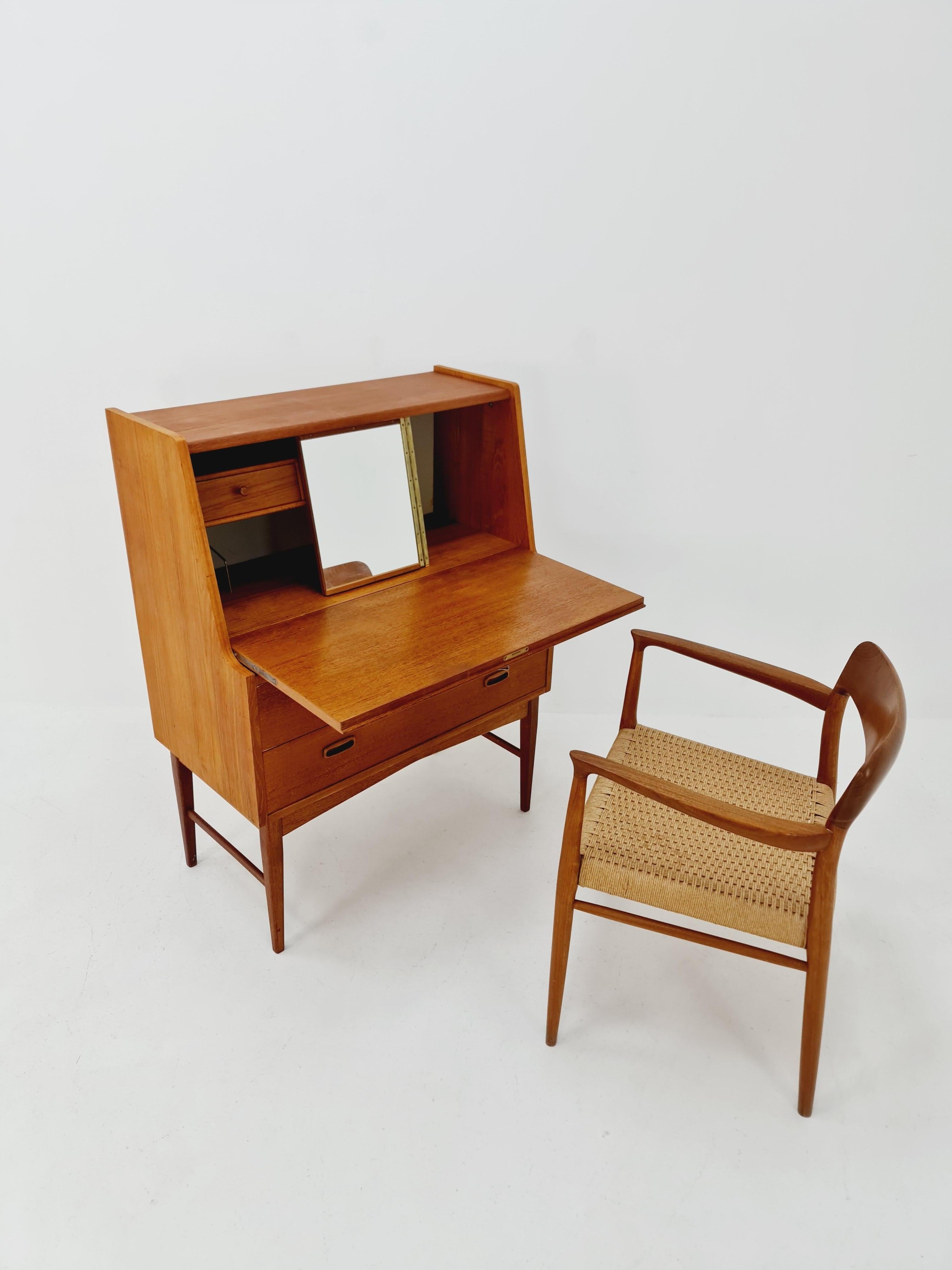 Mid-20th Century Midcentury Danish teak secretary, vanity /Make up table By Arne Wahl Iversen For Sale