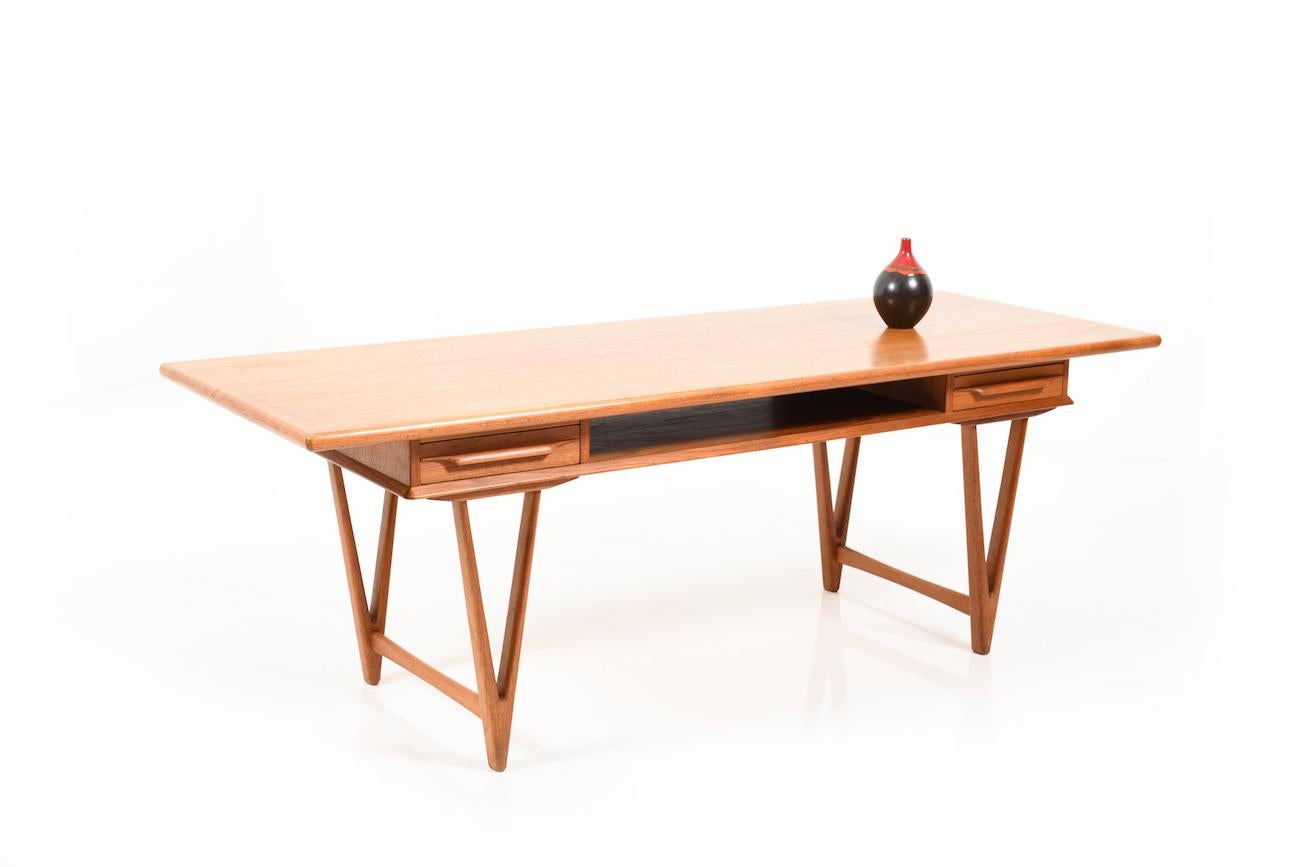 Midcentury Danish Teak Sofa Table by E. W. Bach for Toften Møbelfabrik For Sale 5