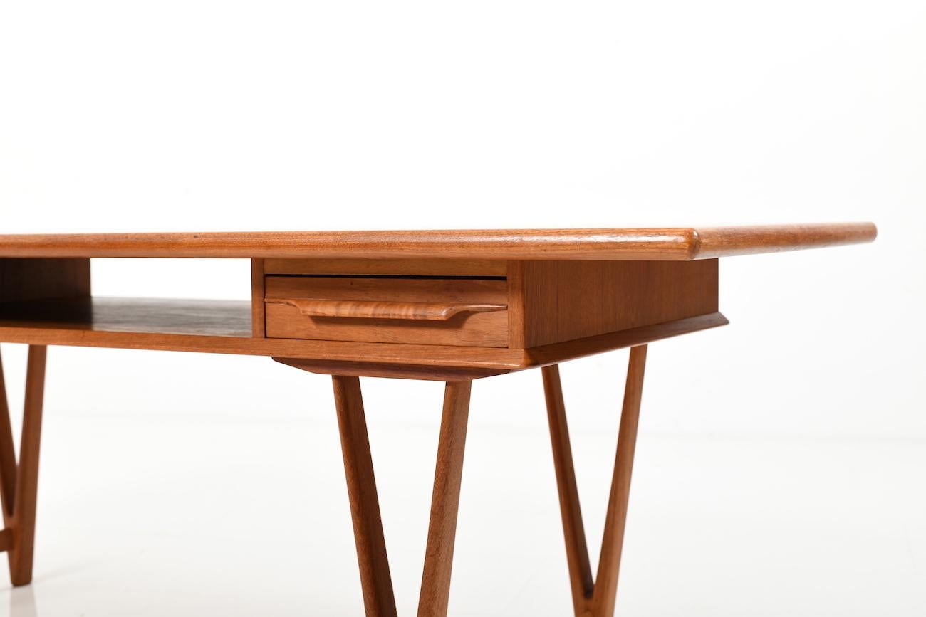 Midcentury Danish Teak Sofa Table by E. W. Bach for Toften Møbelfabrik For Sale 2