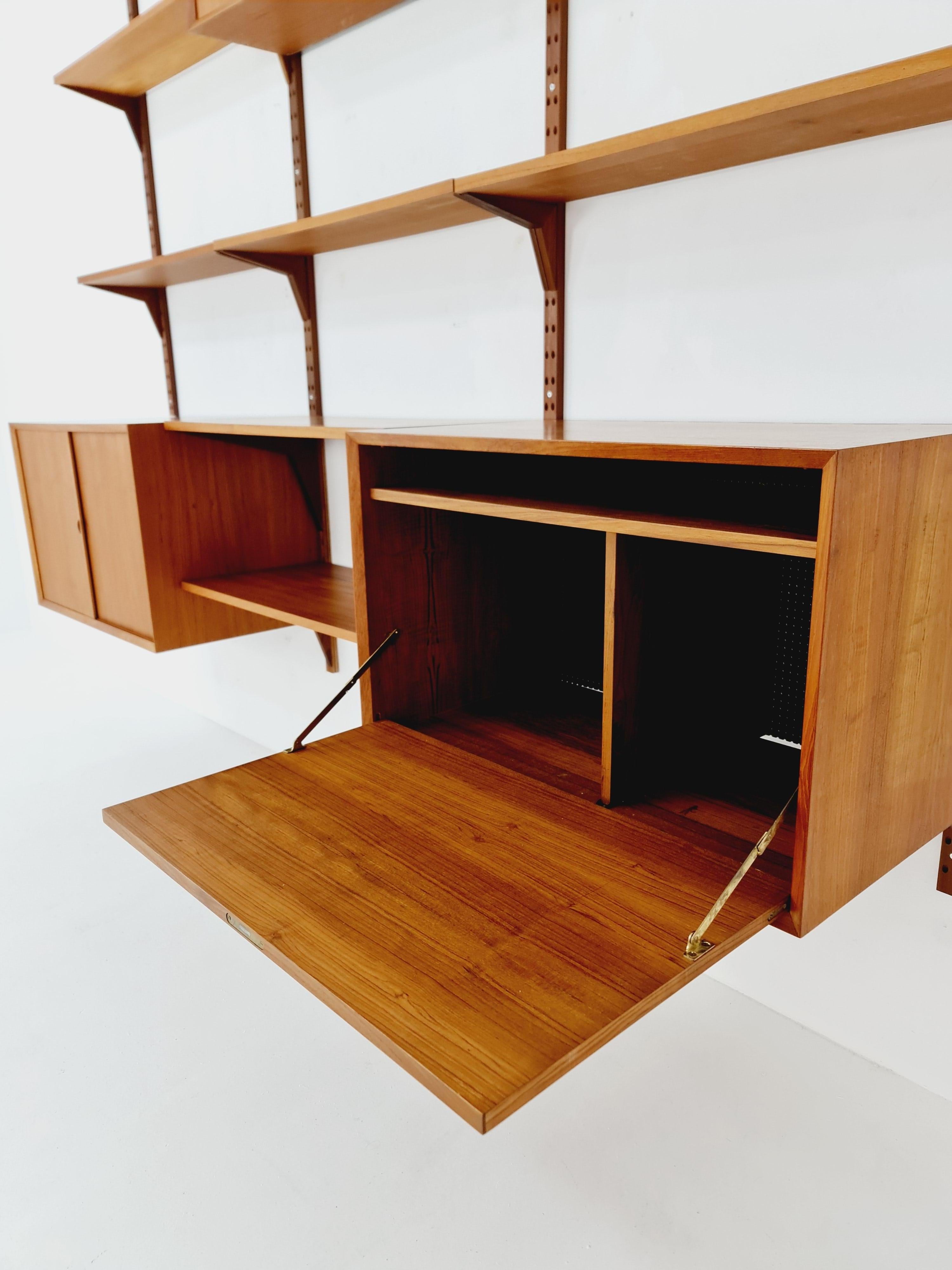 Midcentury Danish Teak Wall Unit 3 cabinets & Record, by Poul Cadovius for Cado For Sale 2