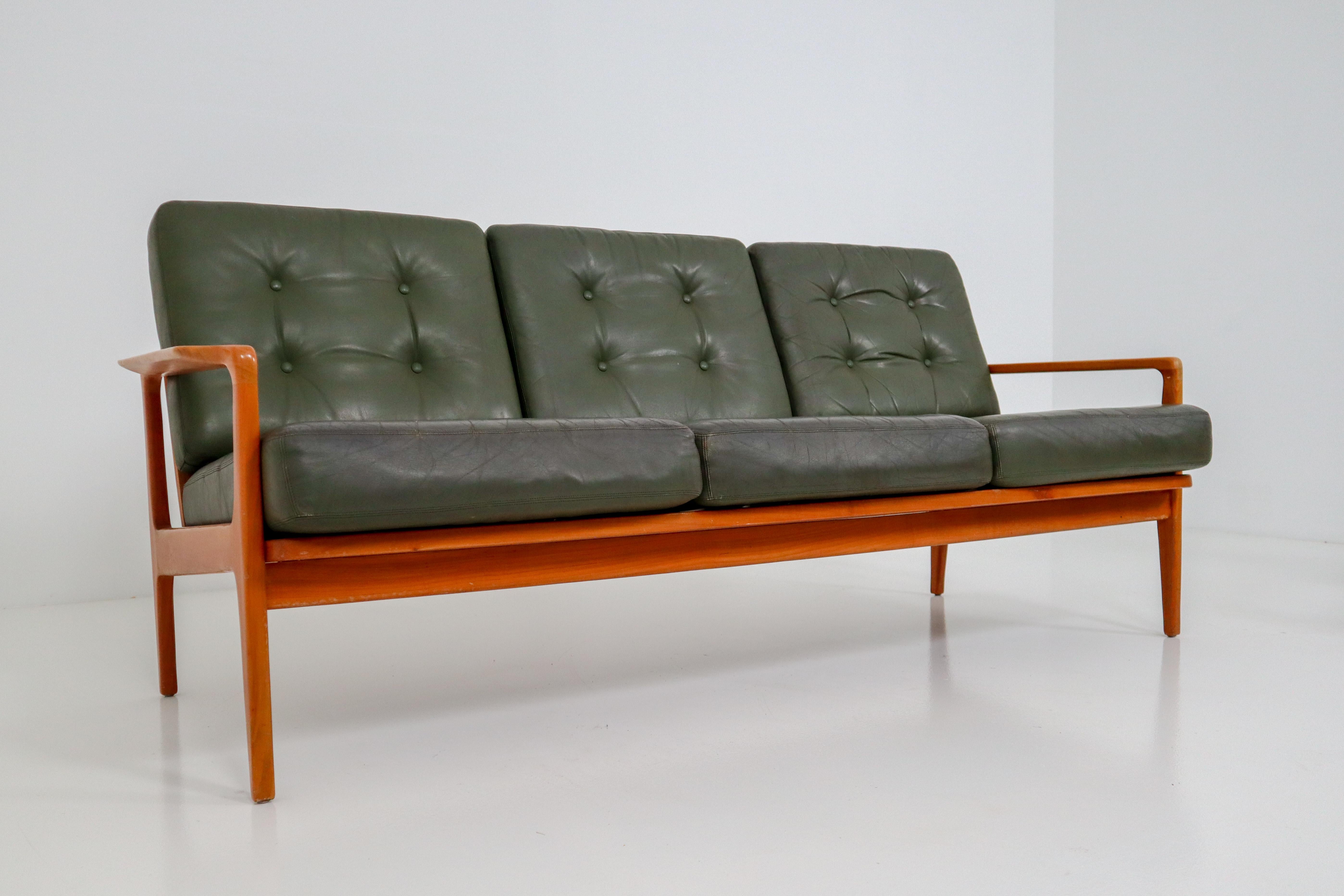 Midcentury Danish Three-Seat Sofa by Arne Wahl Iversen, Denmark, 1960s In Good Condition In Almelo, NL