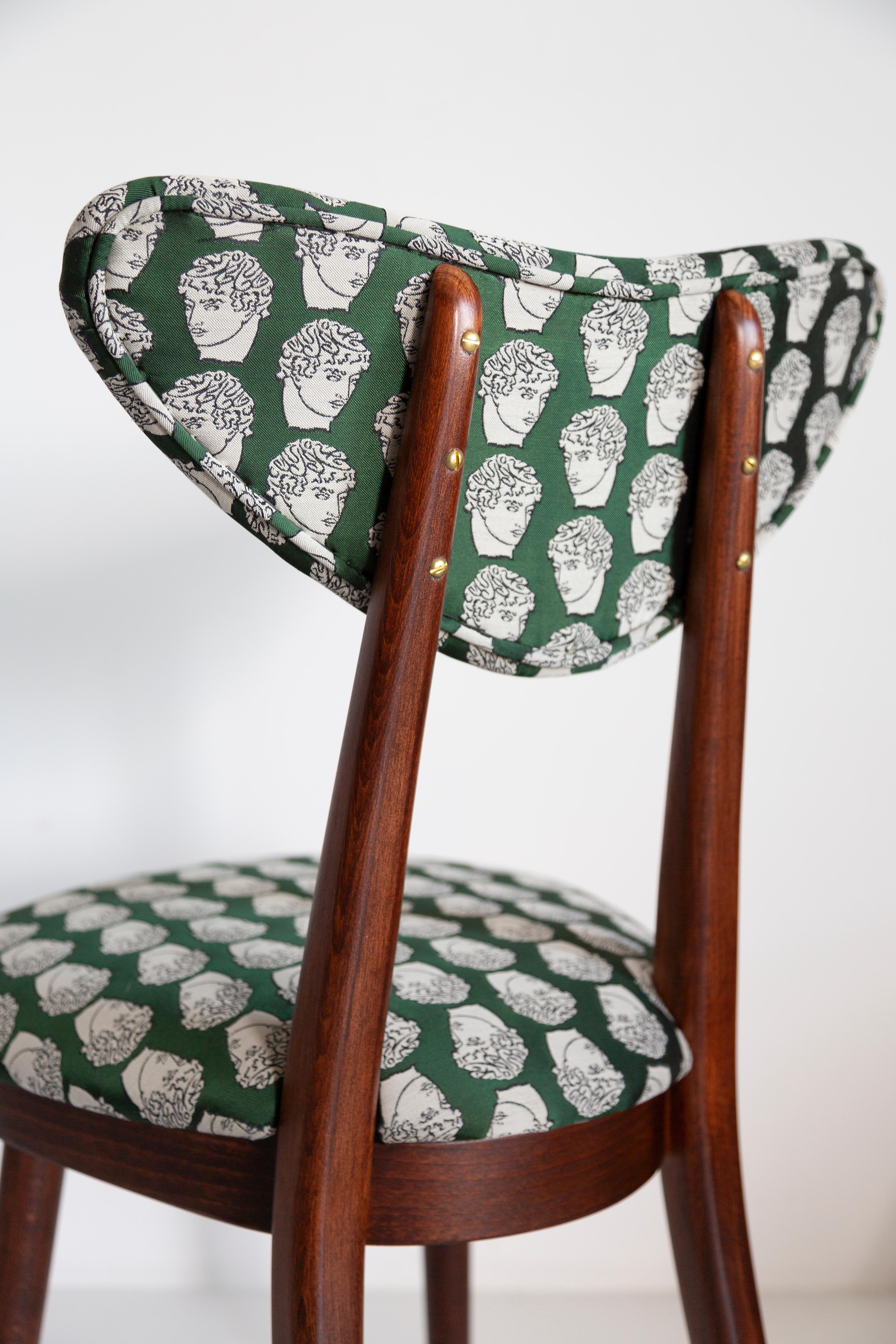 Midcentury David Print Smaragd Satin, Walnuss Holz Herz Stuhl, Europa, 1960er Jahre im Angebot 1