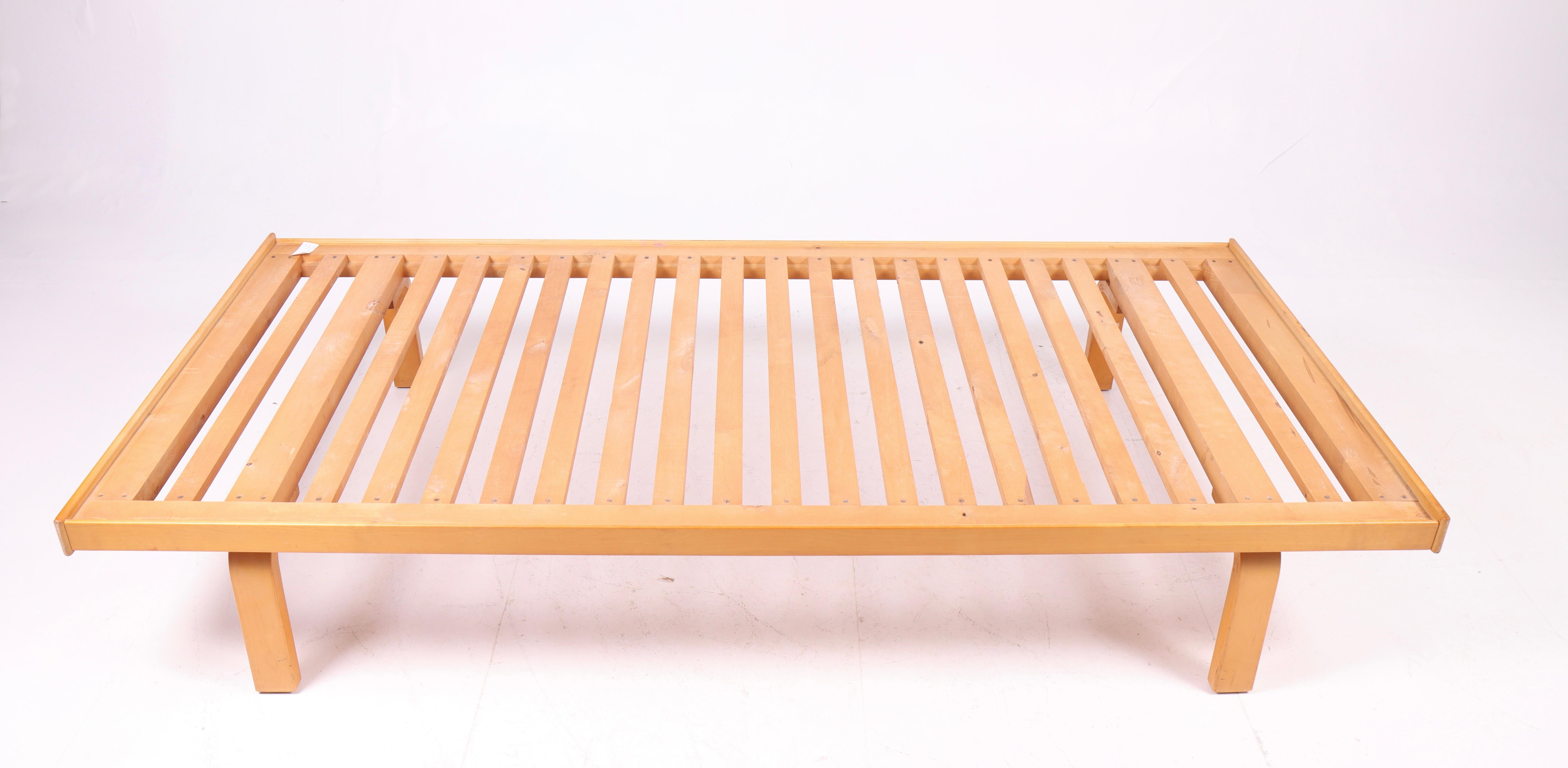 Finnish Midcentury Daybed by Alvar Aalto, Finland, 1960s
