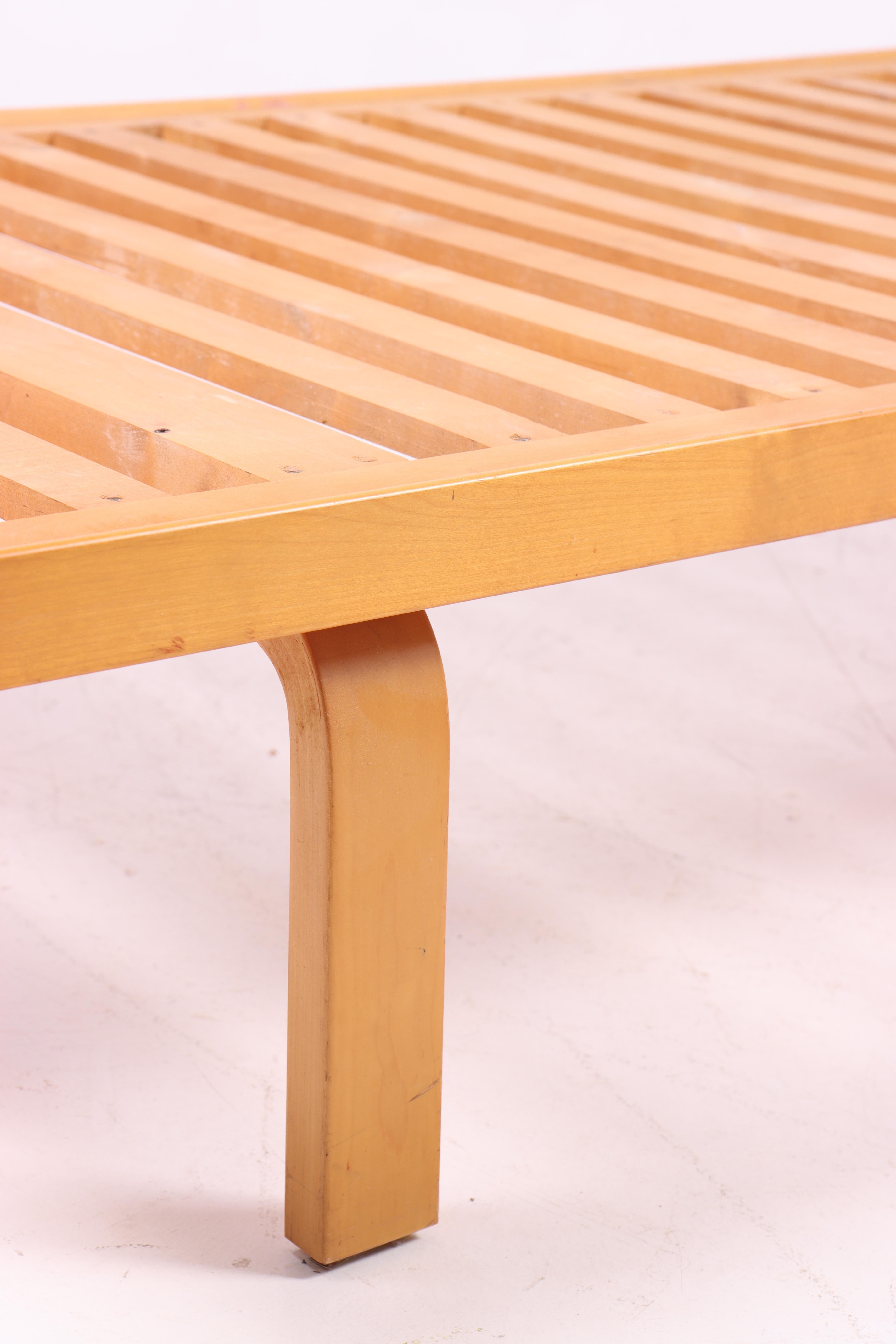 Midcentury Daybed by Alvar Aalto, Finland, 1960s In Good Condition In Lejre, DK