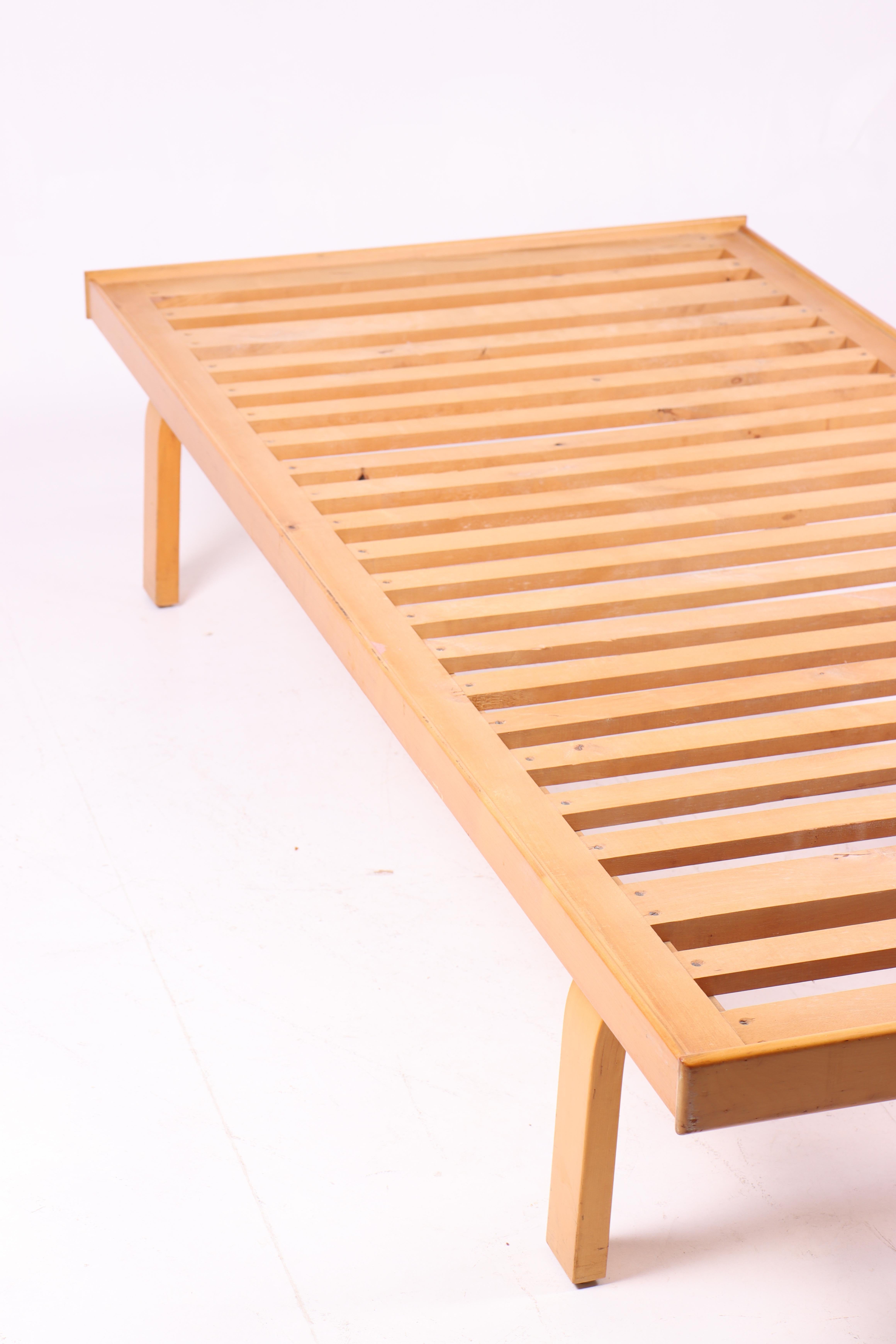 Leather Midcentury Daybed by Alvar Aalto, Finland, 1960s