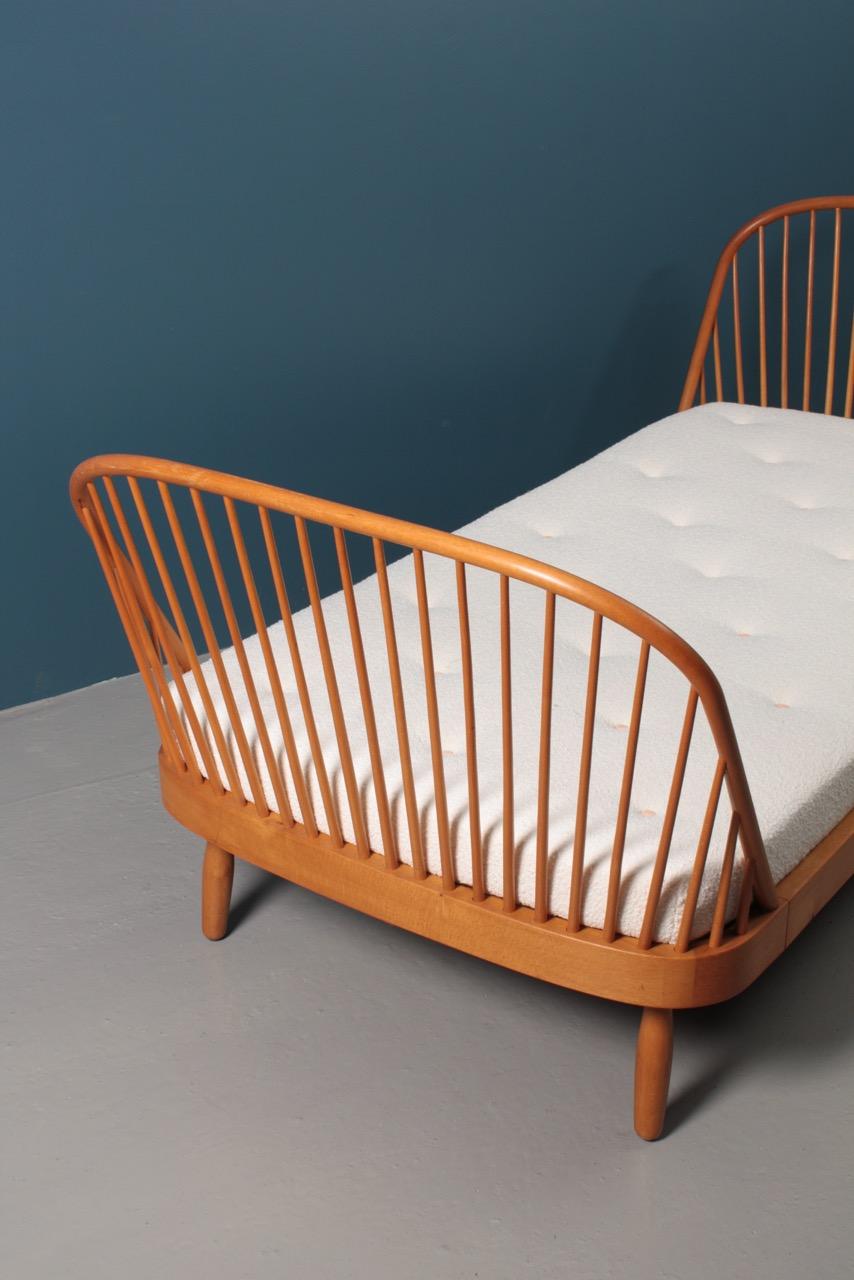 Mid-20th Century Midcentury Daybed in Elm with New Boucle Mattress Designed by Frode Holm