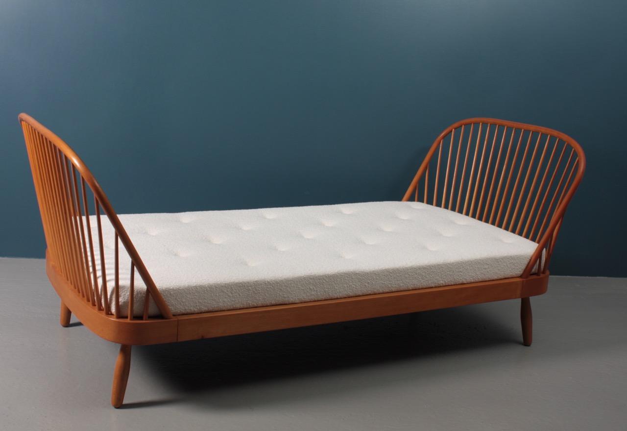 Midcentury Daybed in Elm with New Boucle Mattress Designed by Frode Holm 1