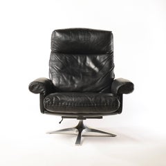 Midcentury De Sede DS 31 High-Back Swivel Lounge Armchair with Ottoman, 1970