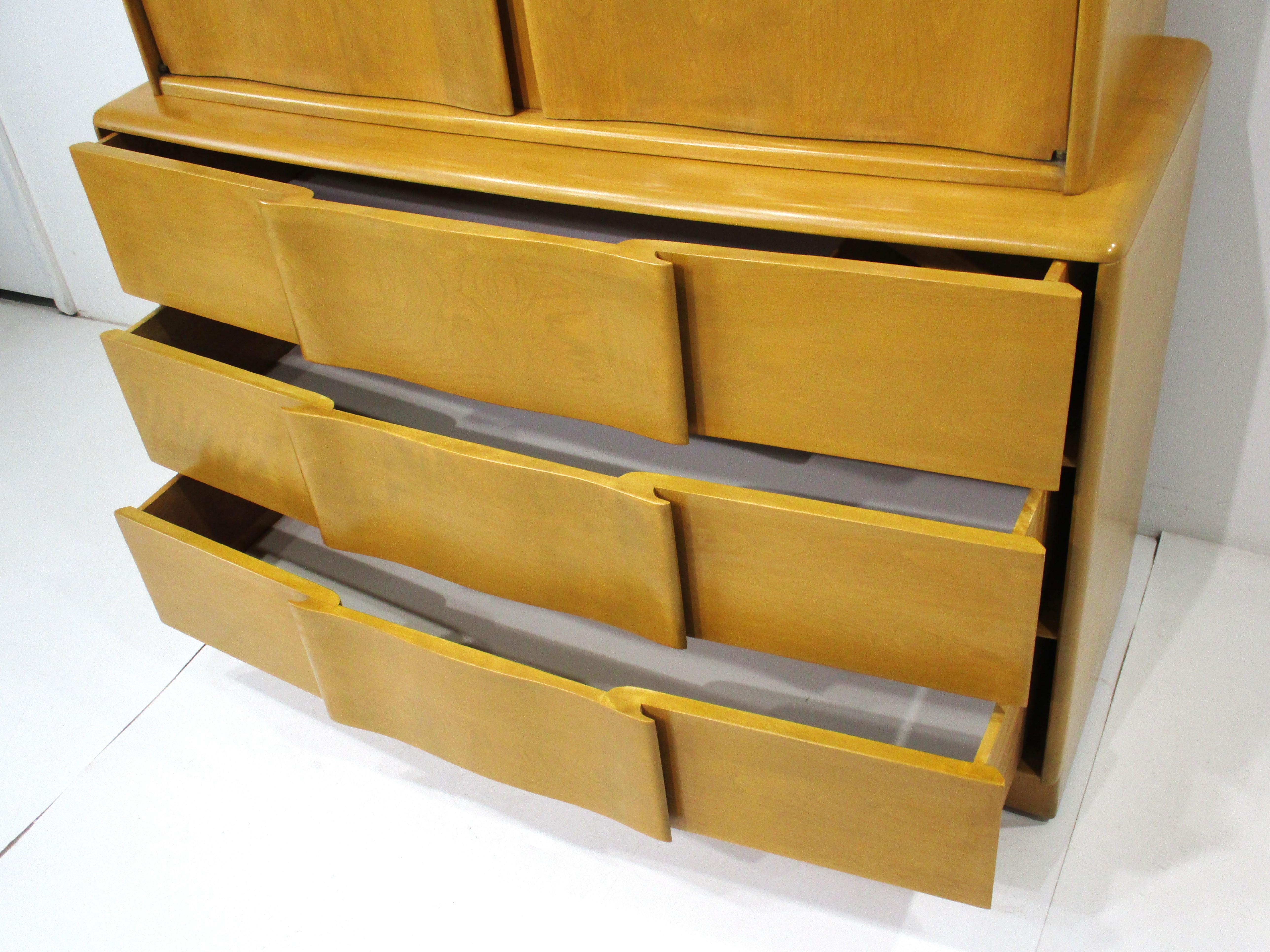 Midcentury Deck Top Sculptura 2 pc. Dresser Chest by Heywood Wakefield In Good Condition In Cincinnati, OH