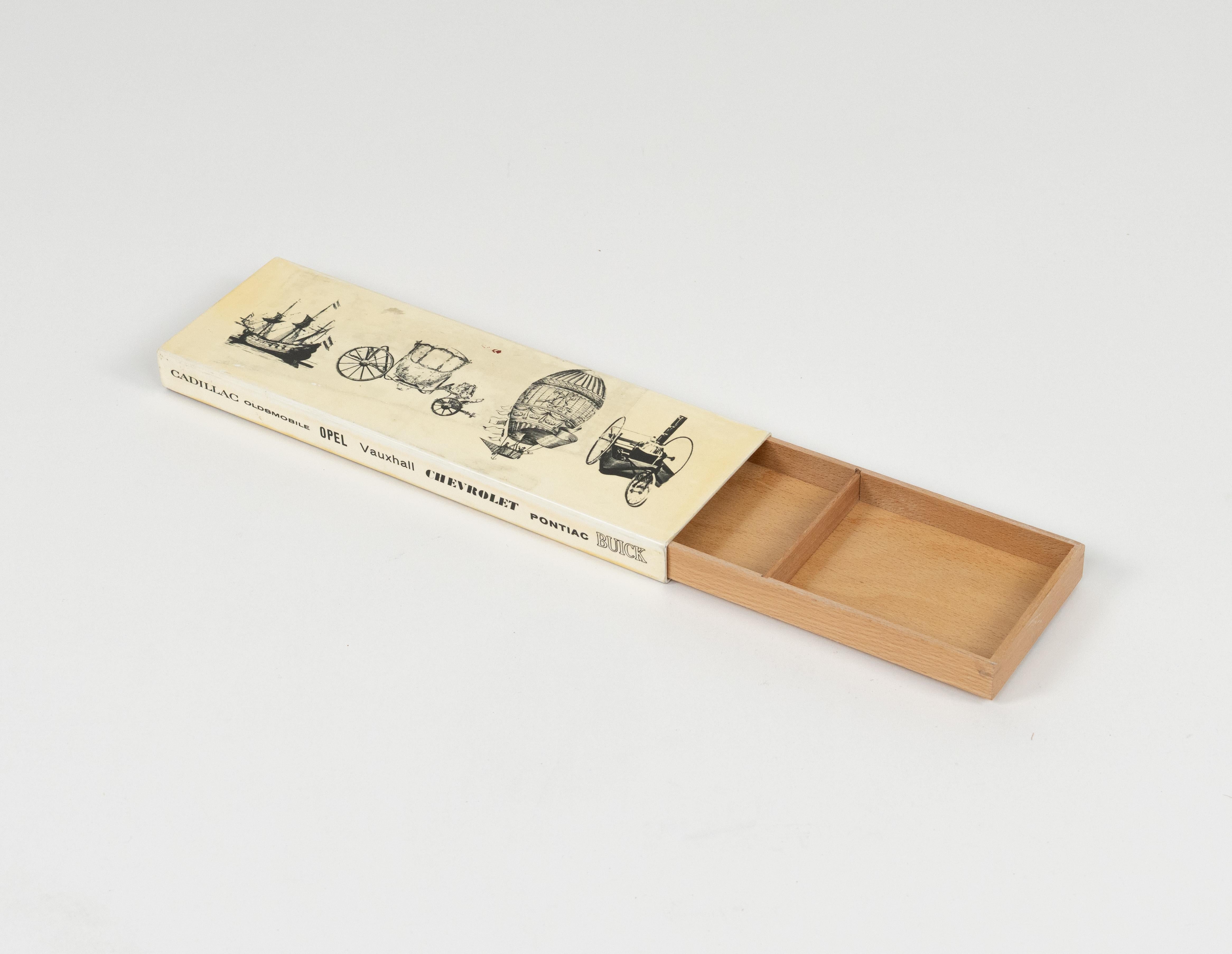 Scatola decorativa pubblicitaria di metà secolo, metallo smaltato e Wood, Italia 1960 in vendita 6