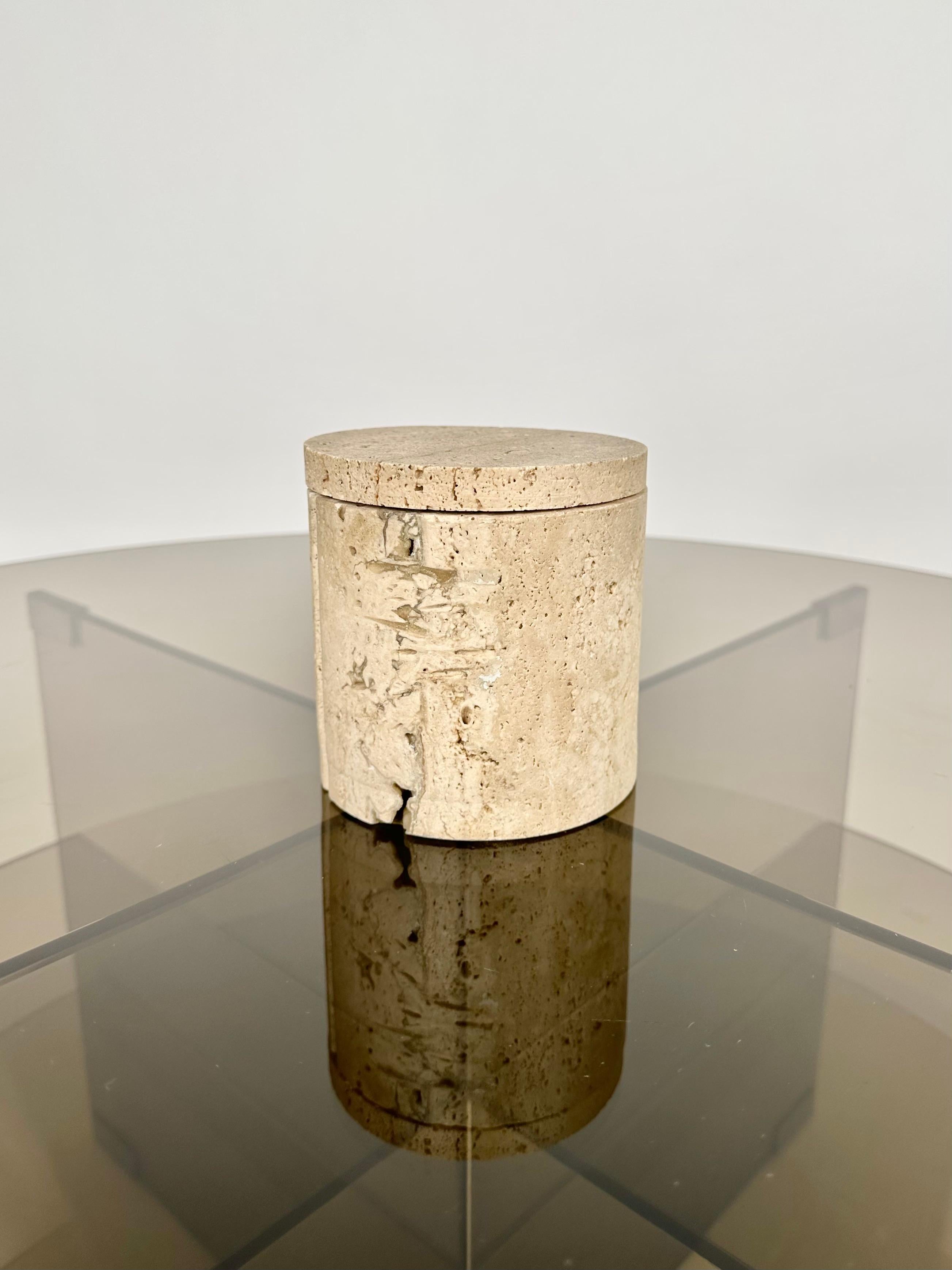 Midcentury Decorative Box in Travertine by Fratelli Mannelli, Italy, 1970s For Sale 2