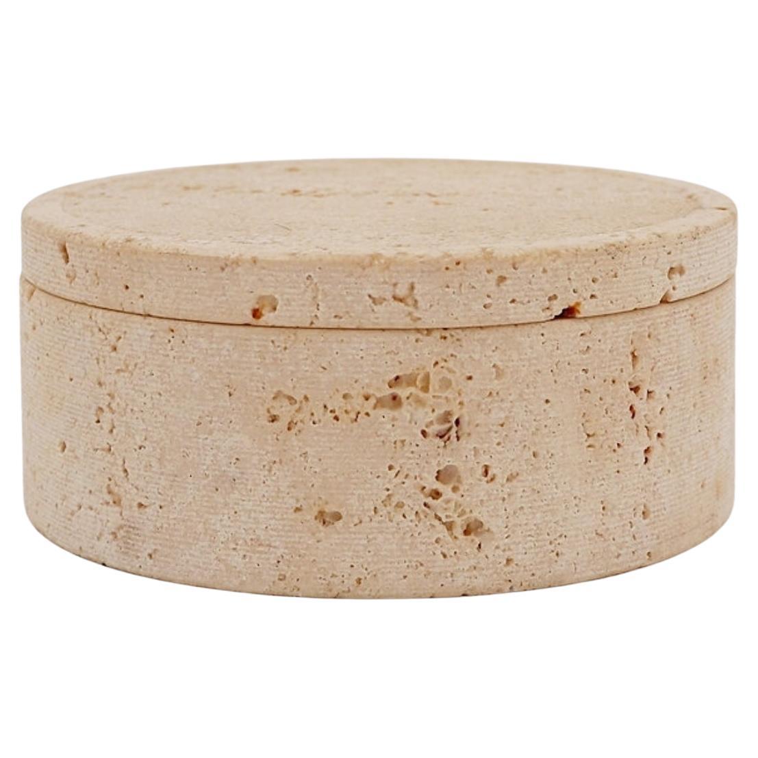 Midcentury Decorative Box in Travertine Enzo Mari Style, Italy 1970s in vendita