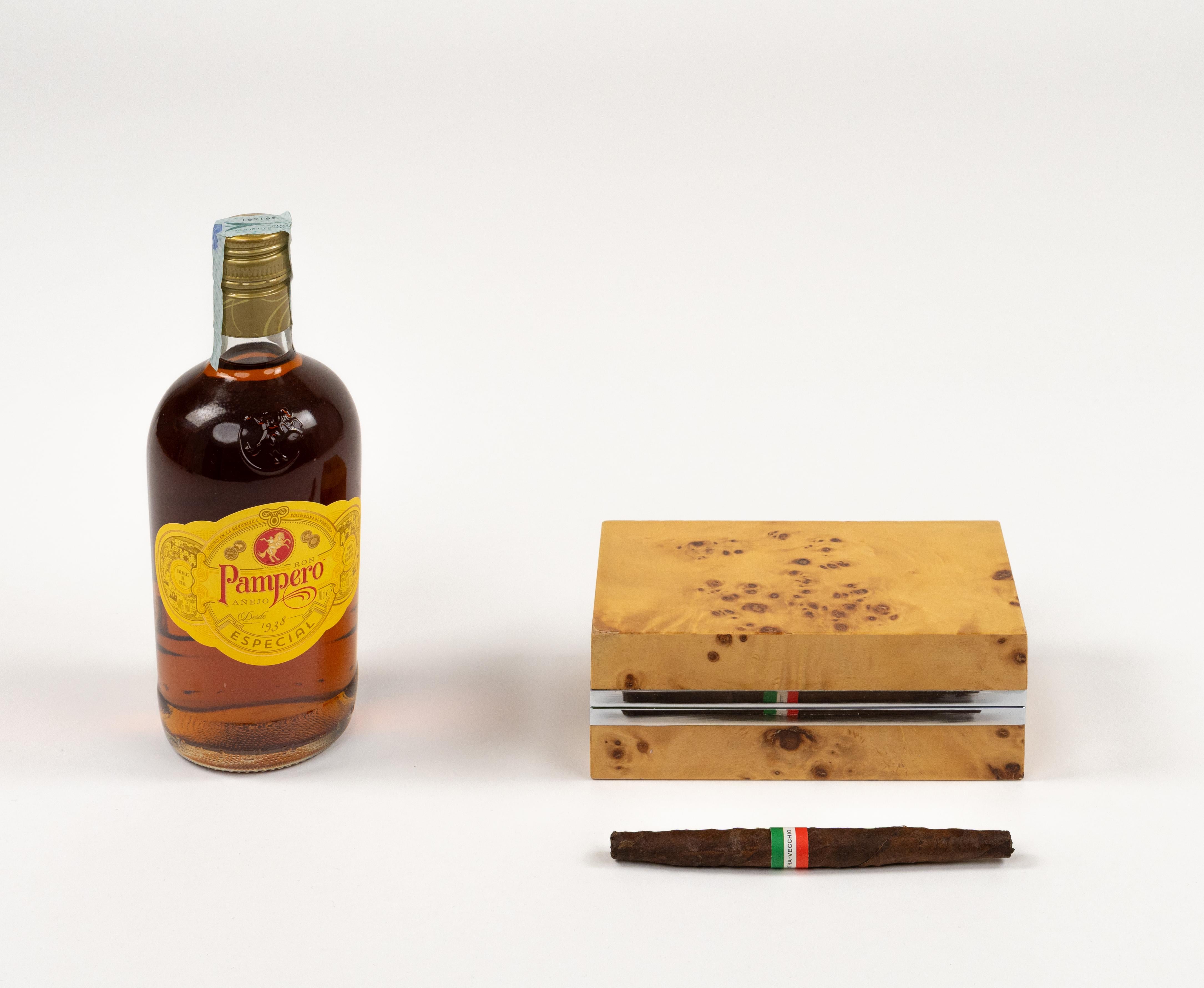Caja decorativa de mediados de siglo en madera y cromo Estilo Willy Rizzo, Italia Años 70 en venta 3