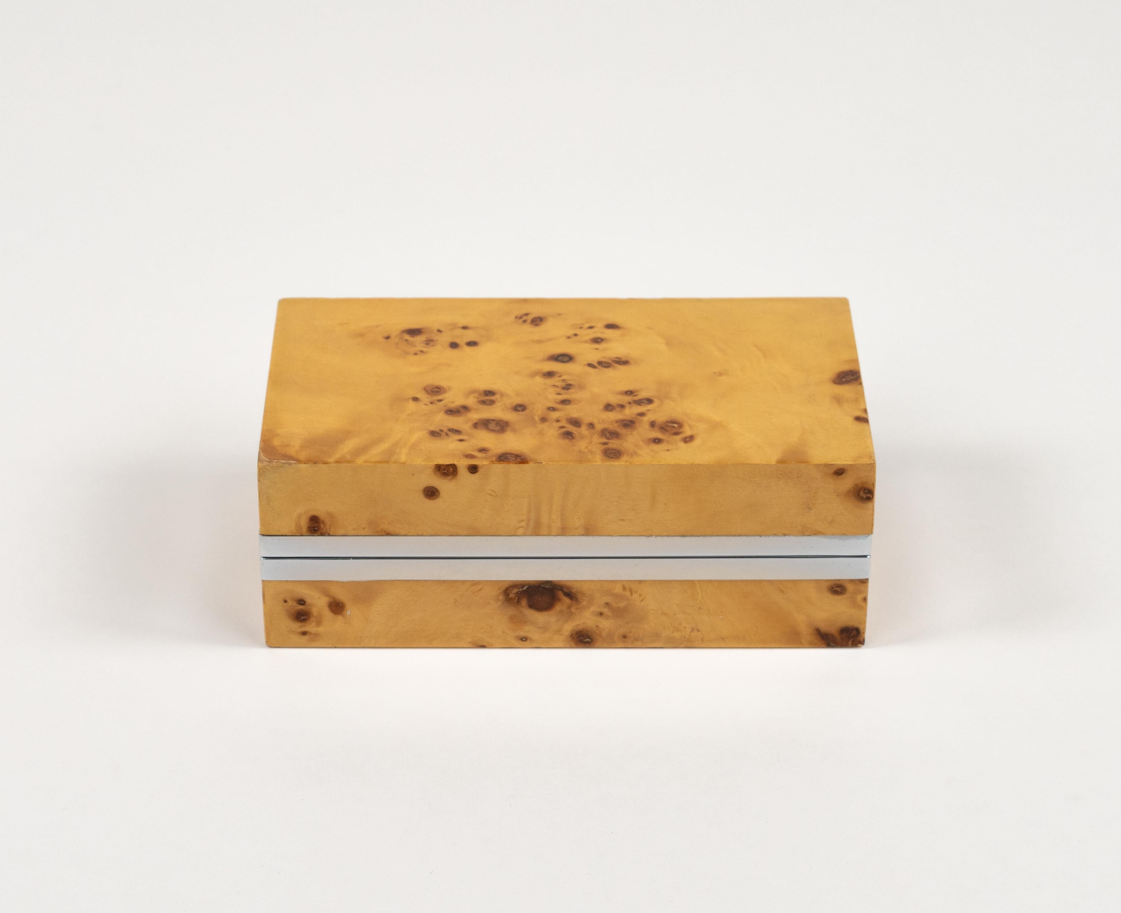 Caja decorativa de mediados de siglo en madera y cromo Estilo Willy Rizzo, Italia Años 70 finales del siglo XX en venta