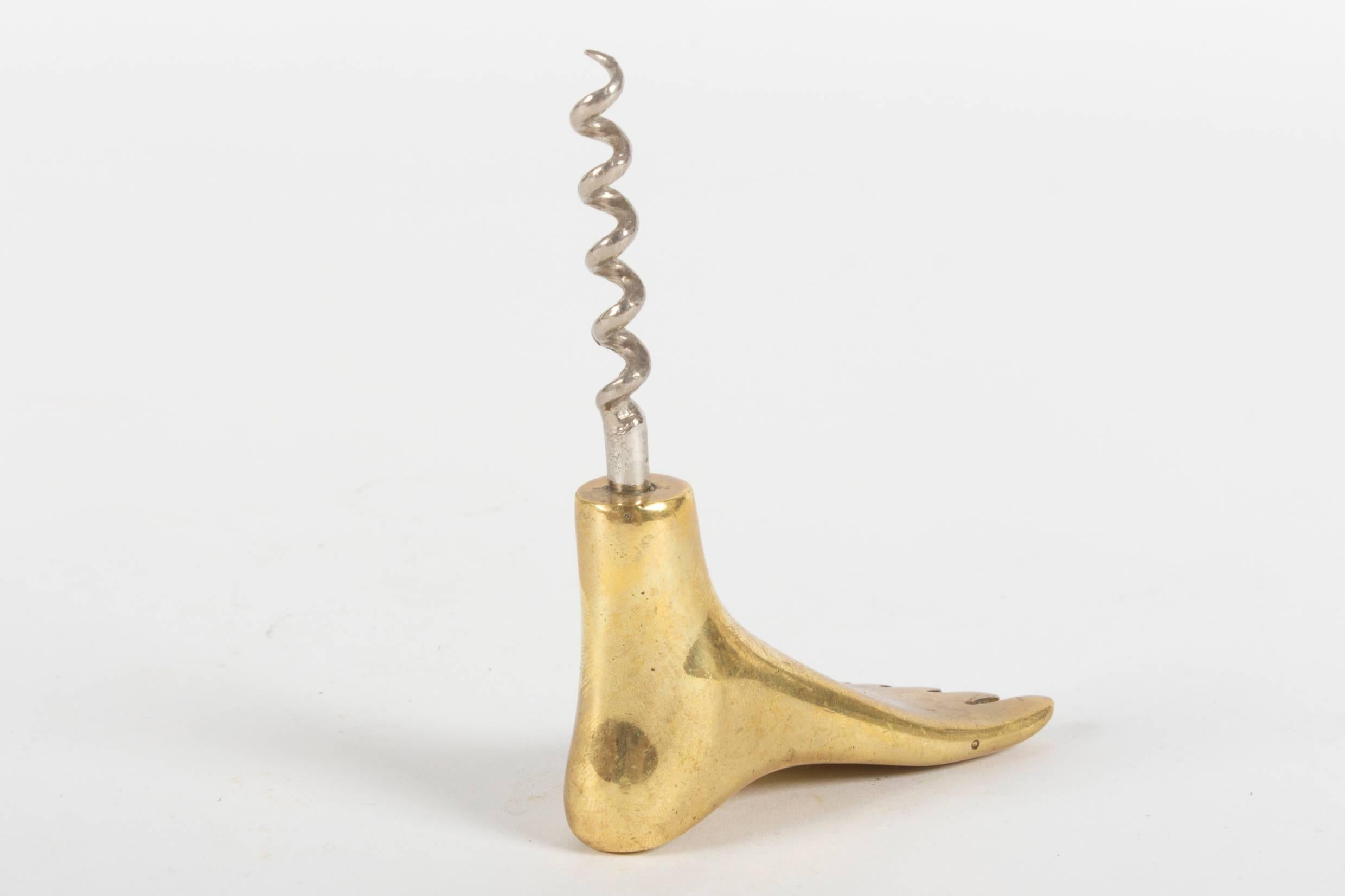 Midcentury Decorative Brass Corkscrew in Shape of a Foot by Carl Auböck, 1950s In Excellent Condition For Sale In Vienna, Vienna