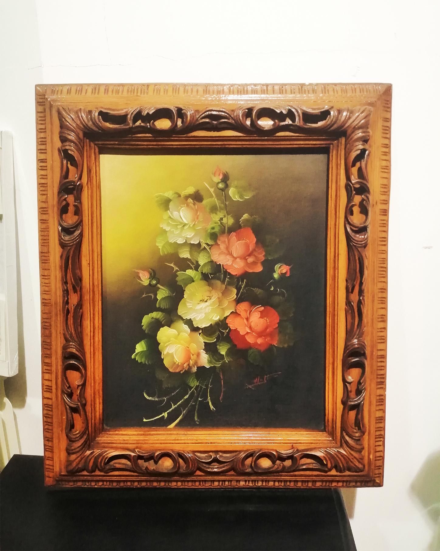 Midcentury decorative painting with a bouquet of flowers painted in oil on wood

Framed with wood and resin frame.

Flowers ,english country, victorian style, roses, English countryside

*It does not have any artistic value, its value is purely