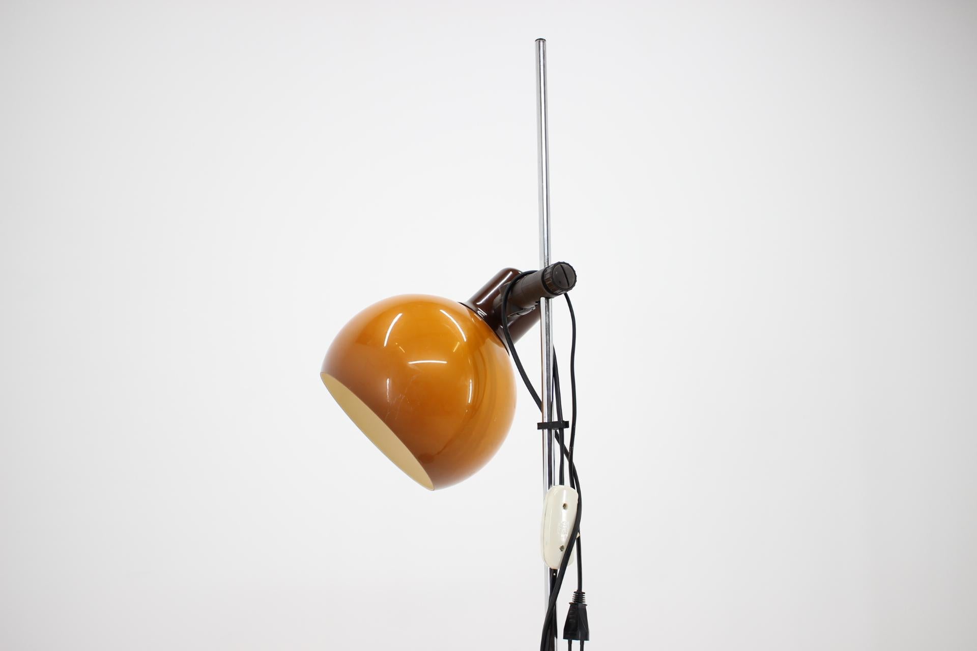 Mid-Century moderno Lampada da terra regolabile di design del Medioevo, anni '60 in vendita