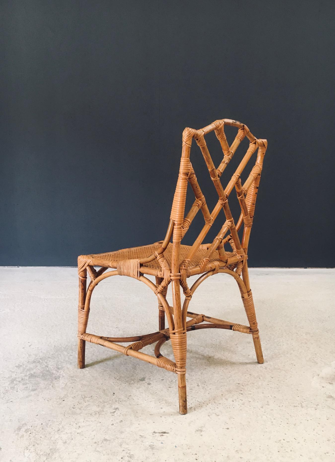 Diseño de mediados de siglo Sillas de comedor de bambú estilo Chippendale, Italia Años 60 en venta 3