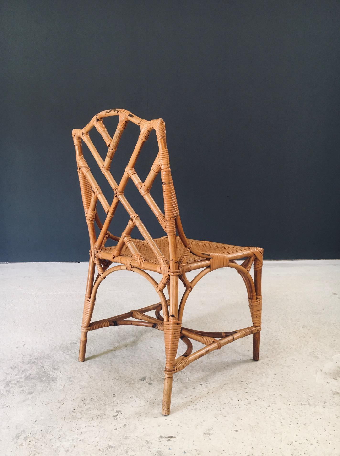 Diseño de mediados de siglo Sillas de comedor de bambú estilo Chippendale, Italia Años 60 en venta 4