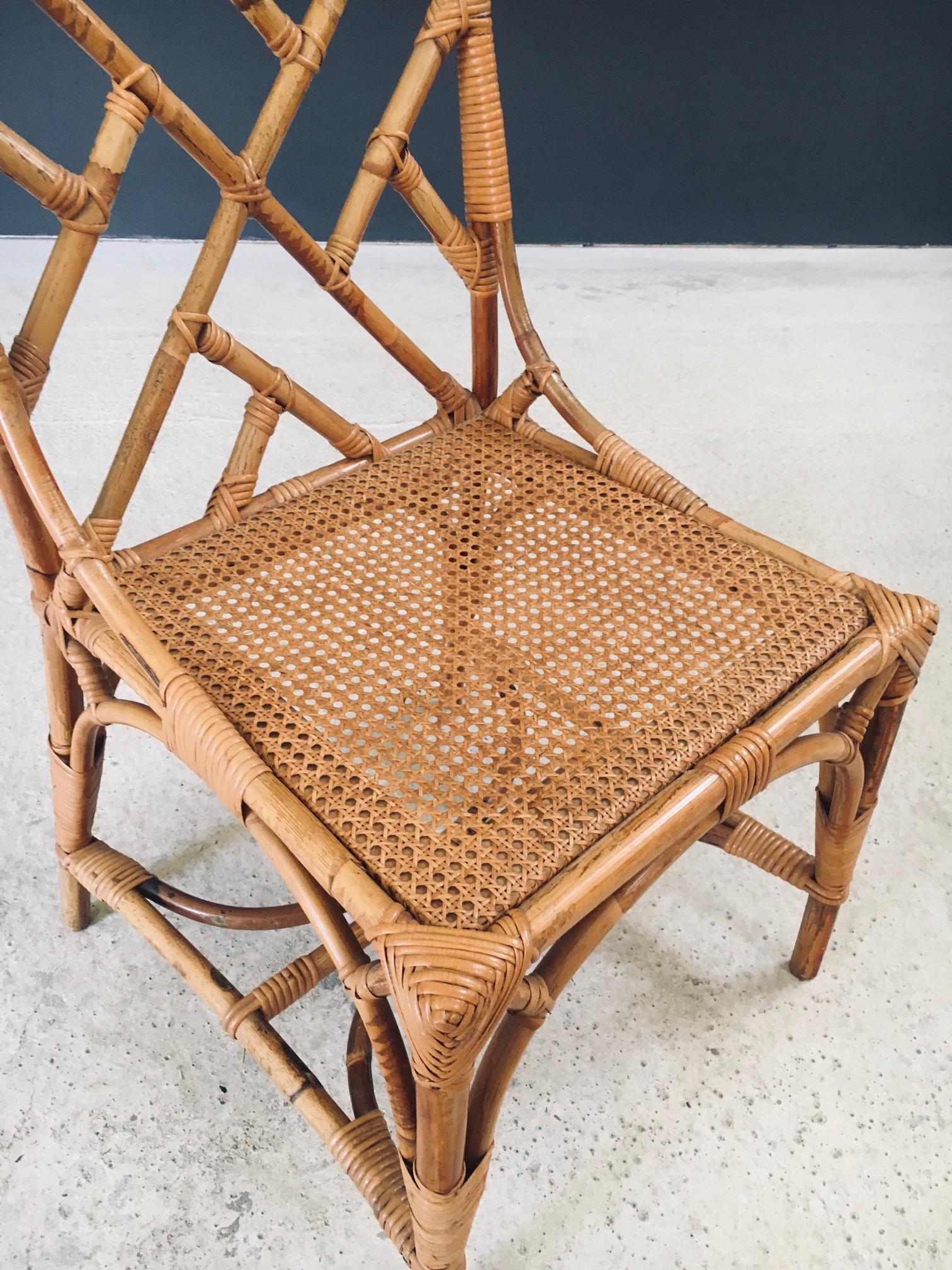 Diseño de mediados de siglo Sillas de comedor de bambú estilo Chippendale, Italia Años 60 en venta 6