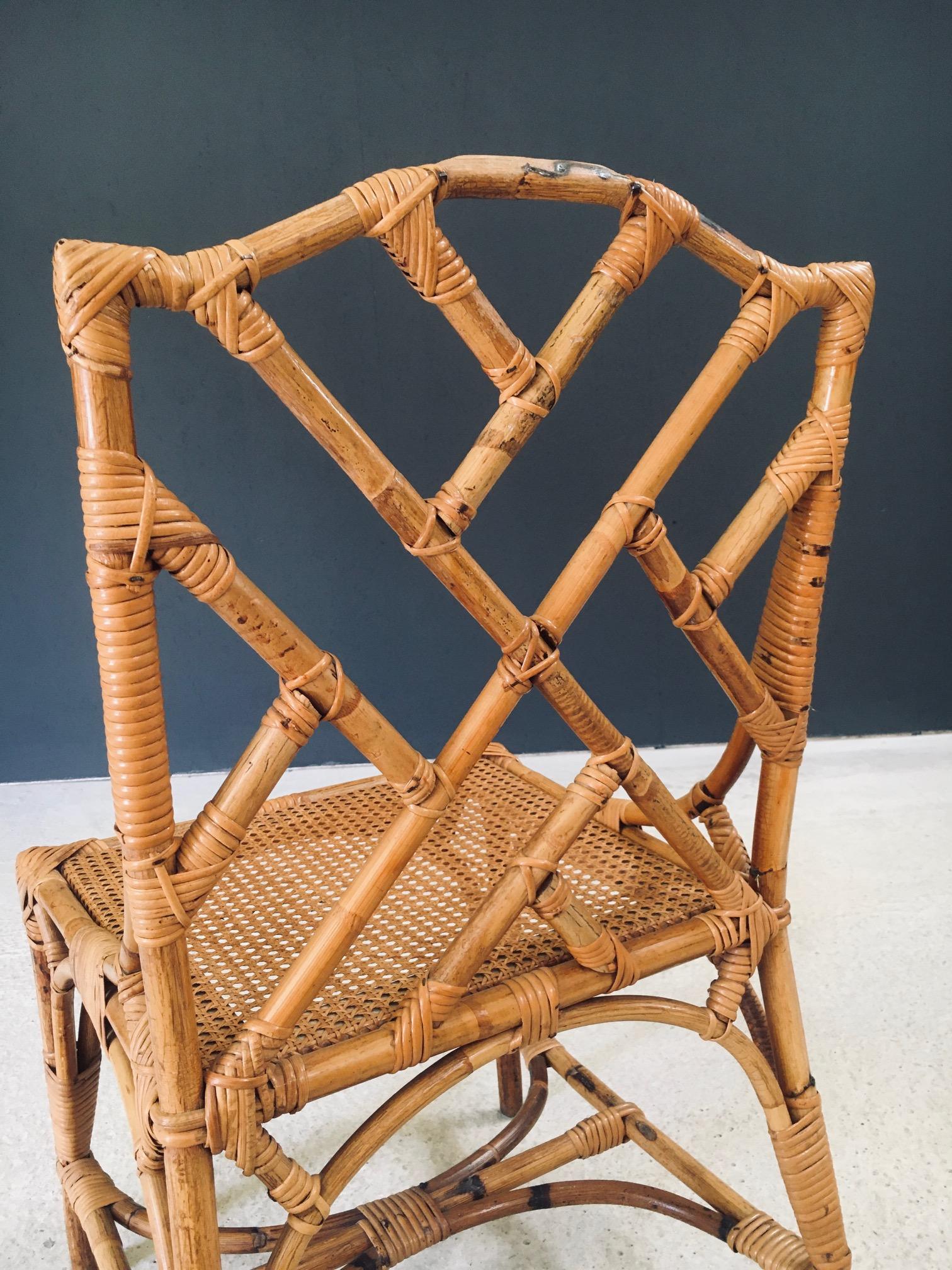 Diseño de mediados de siglo Sillas de comedor de bambú estilo Chippendale, Italia Años 60 en venta 10