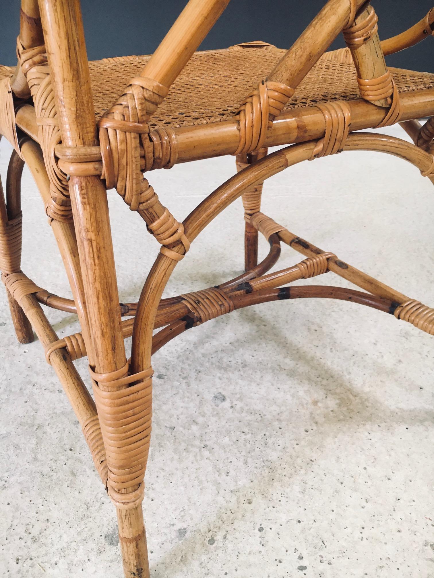 Diseño de mediados de siglo Sillas de comedor de bambú estilo Chippendale, Italia Años 60 en venta 11