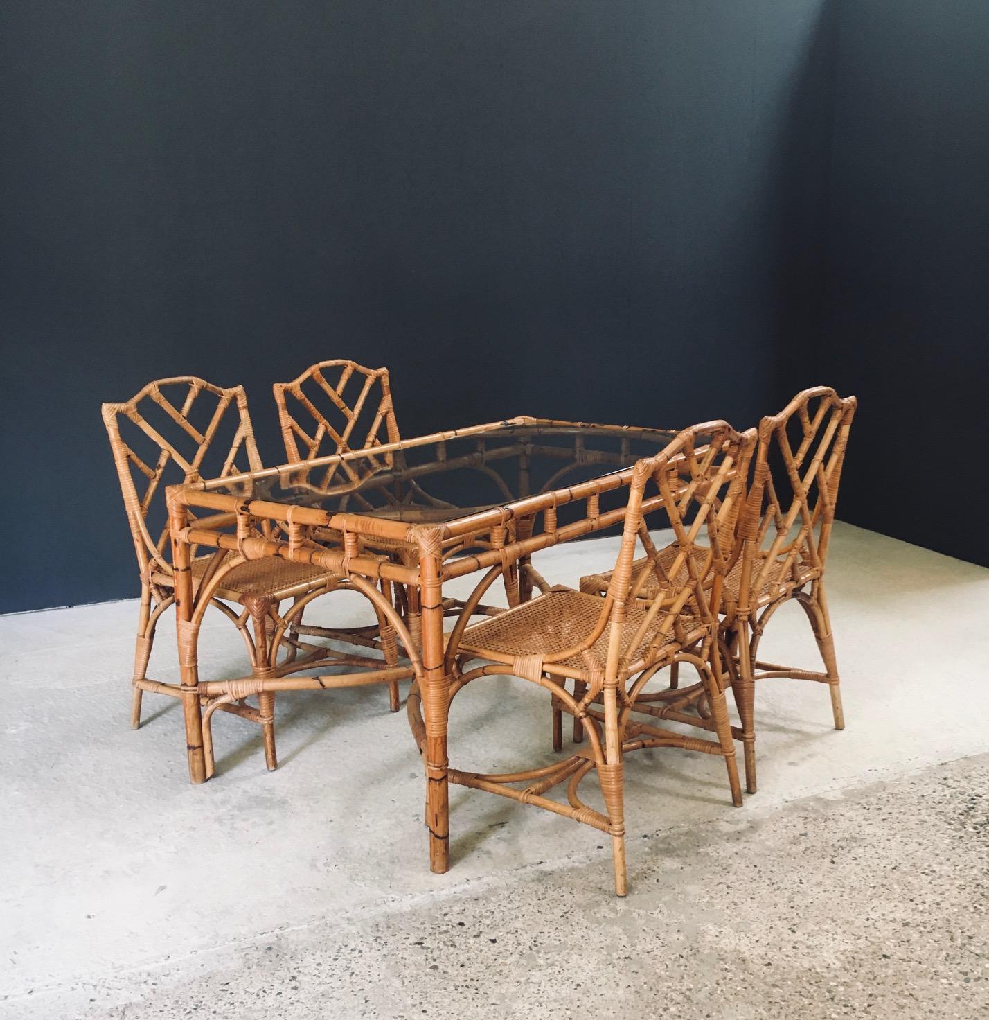 Diseño de mediados de siglo Sillas de comedor de bambú estilo Chippendale, Italia Años 60 Moderno de mediados de siglo en venta