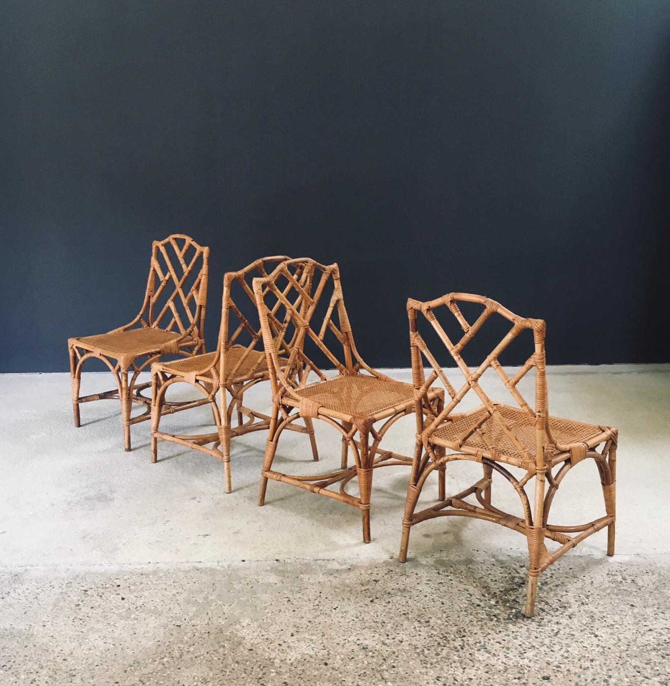Diseño de mediados de siglo Sillas de comedor de bambú estilo Chippendale, Italia Años 60 en Bueno estado para la venta en Oud-Turnhout, VAN