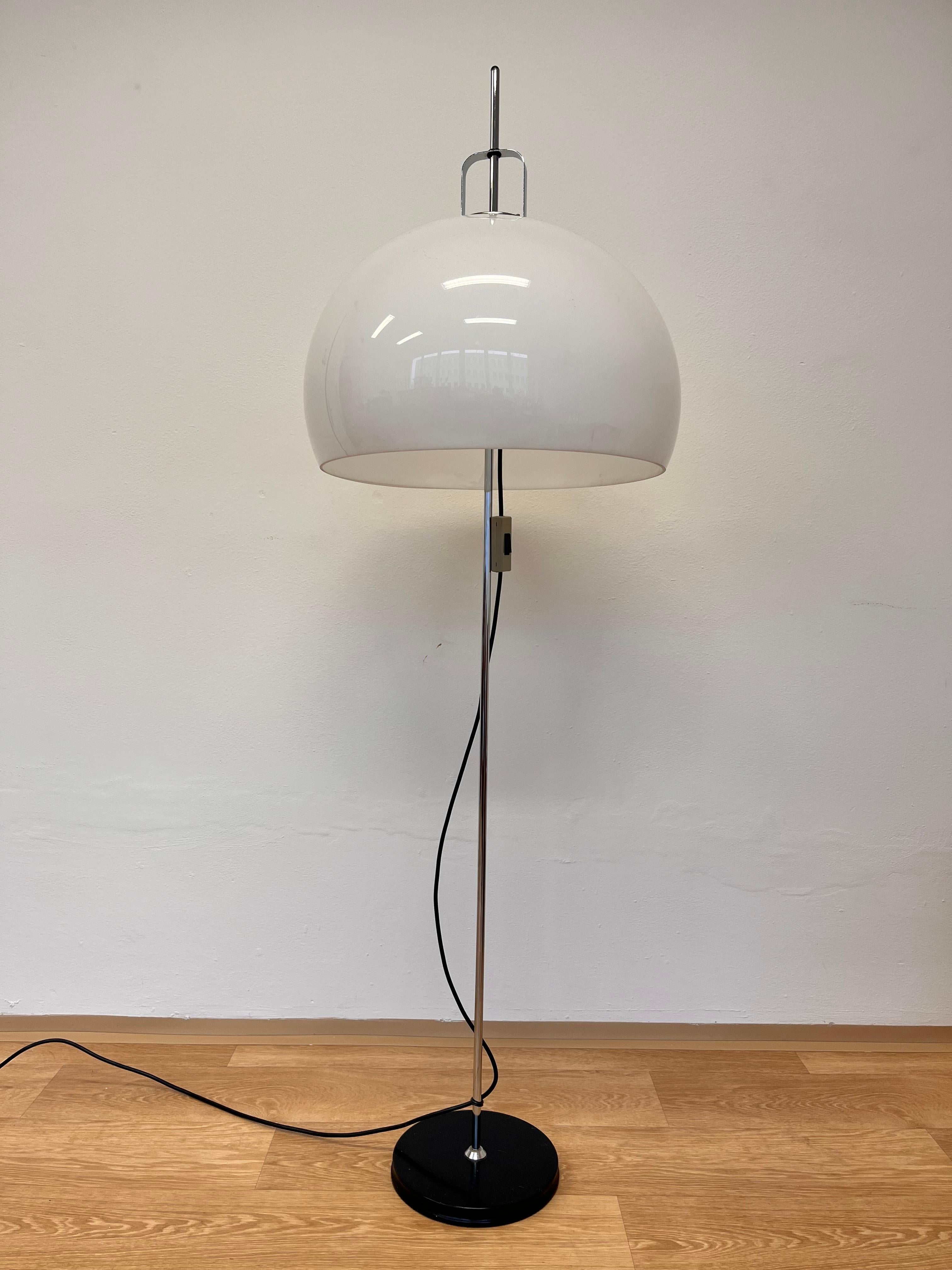 Mid-Century Modern Midcentury Design Floor Lamp Meblo, by Harvey Guzzini, 1970s For Sale
