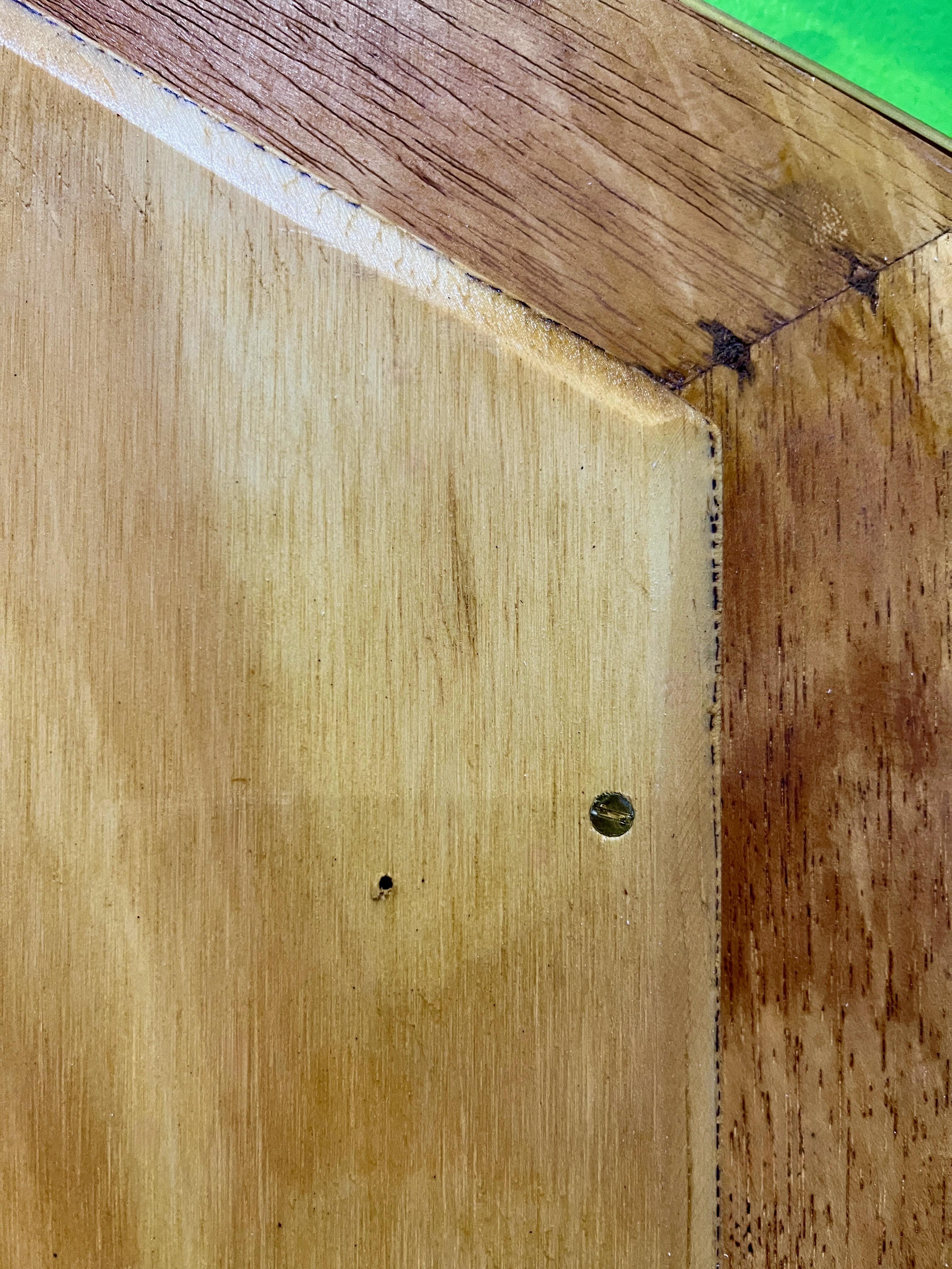Specchio da terra in legno di design del Medioevo a tutta lunghezza in vendita 1