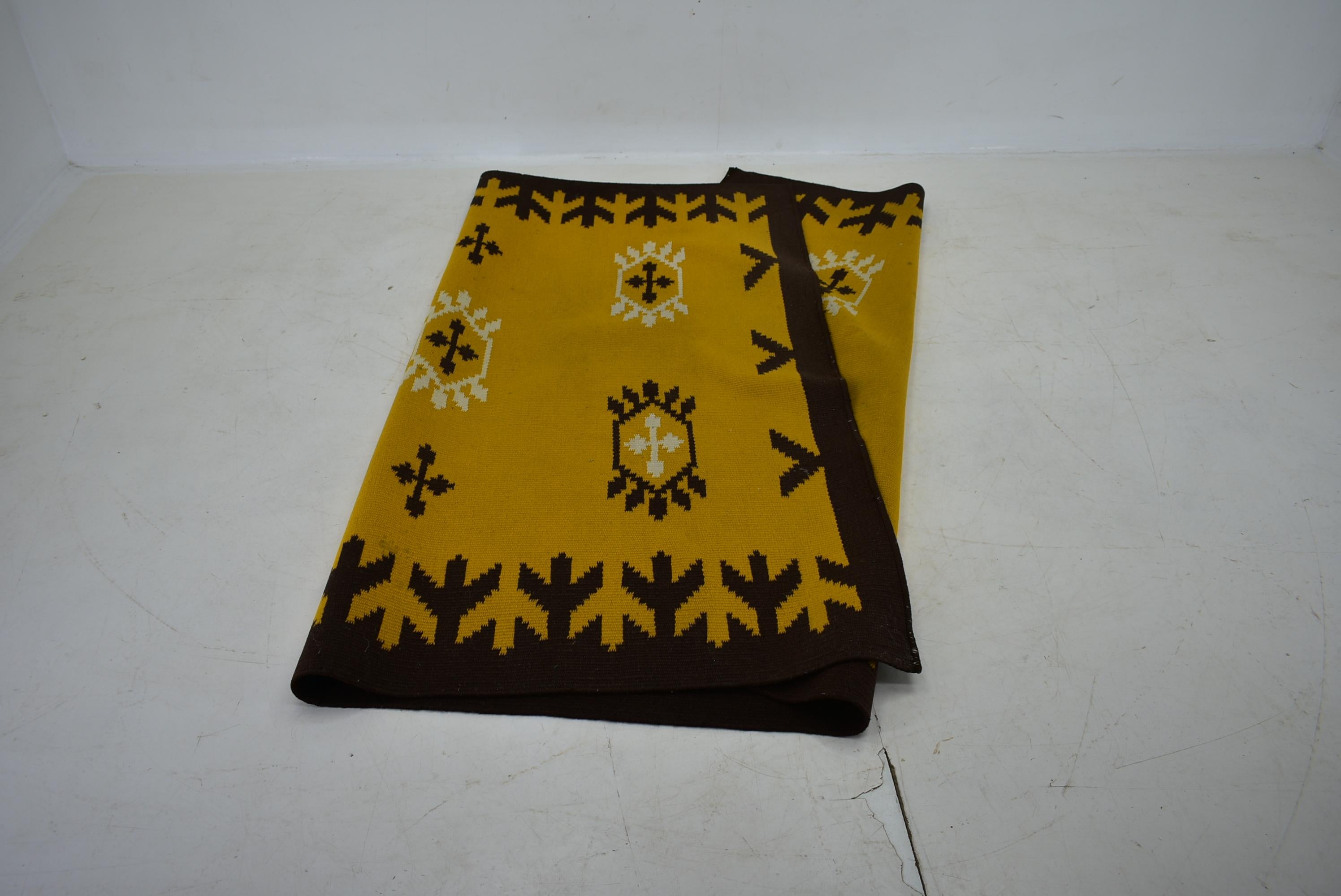 Midcentury Design Geometric Rug / Carpet, 1970s / Czechoslovakia For Sale 11