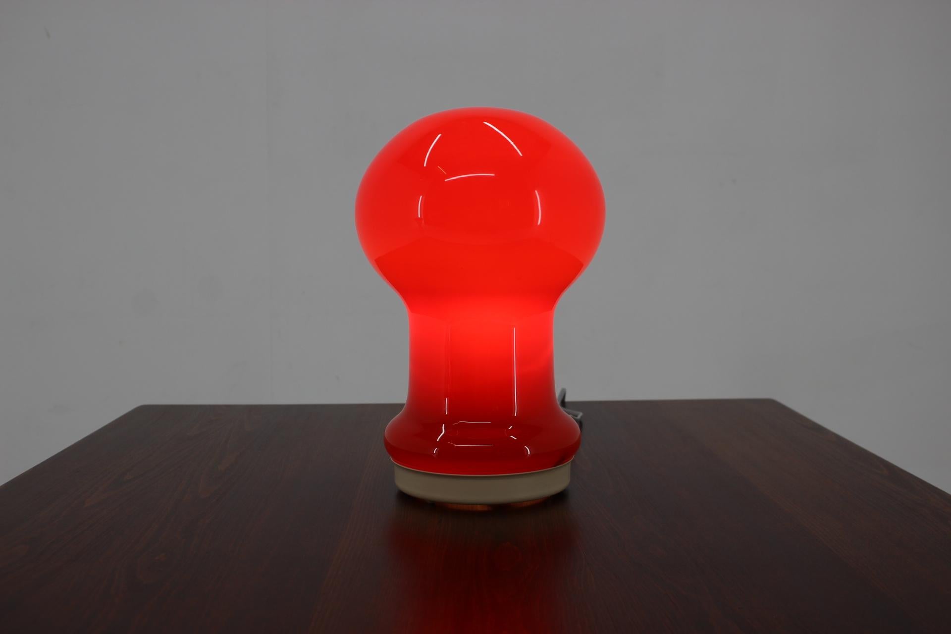 Mid-Century Modern Lampe de bureau en verre au design mi-siècle moderne, années 1970 en vente