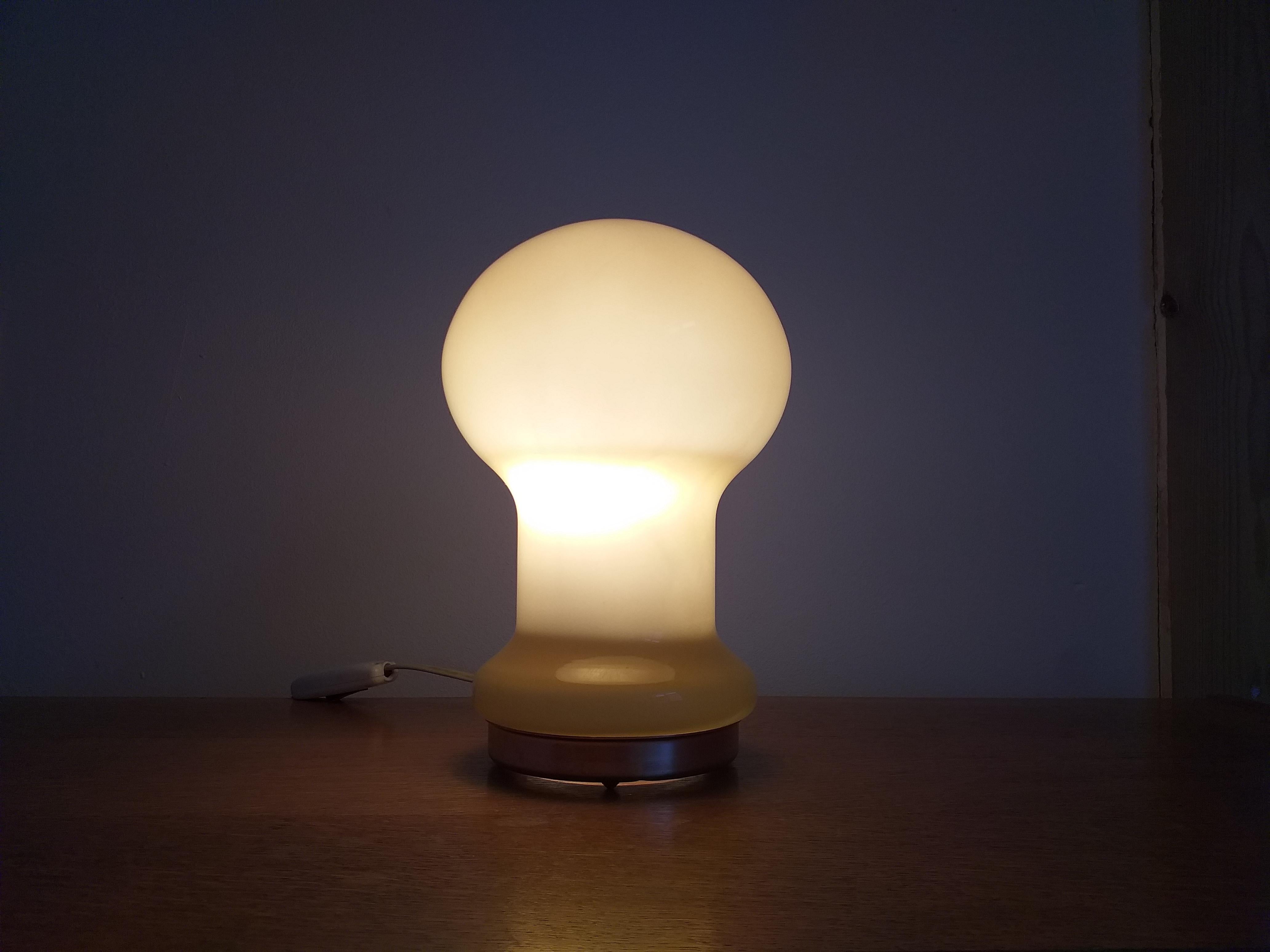 Fin du 20e siècle Lampe de bureau en verre au design mi-siècle moderne, années 1970 en vente