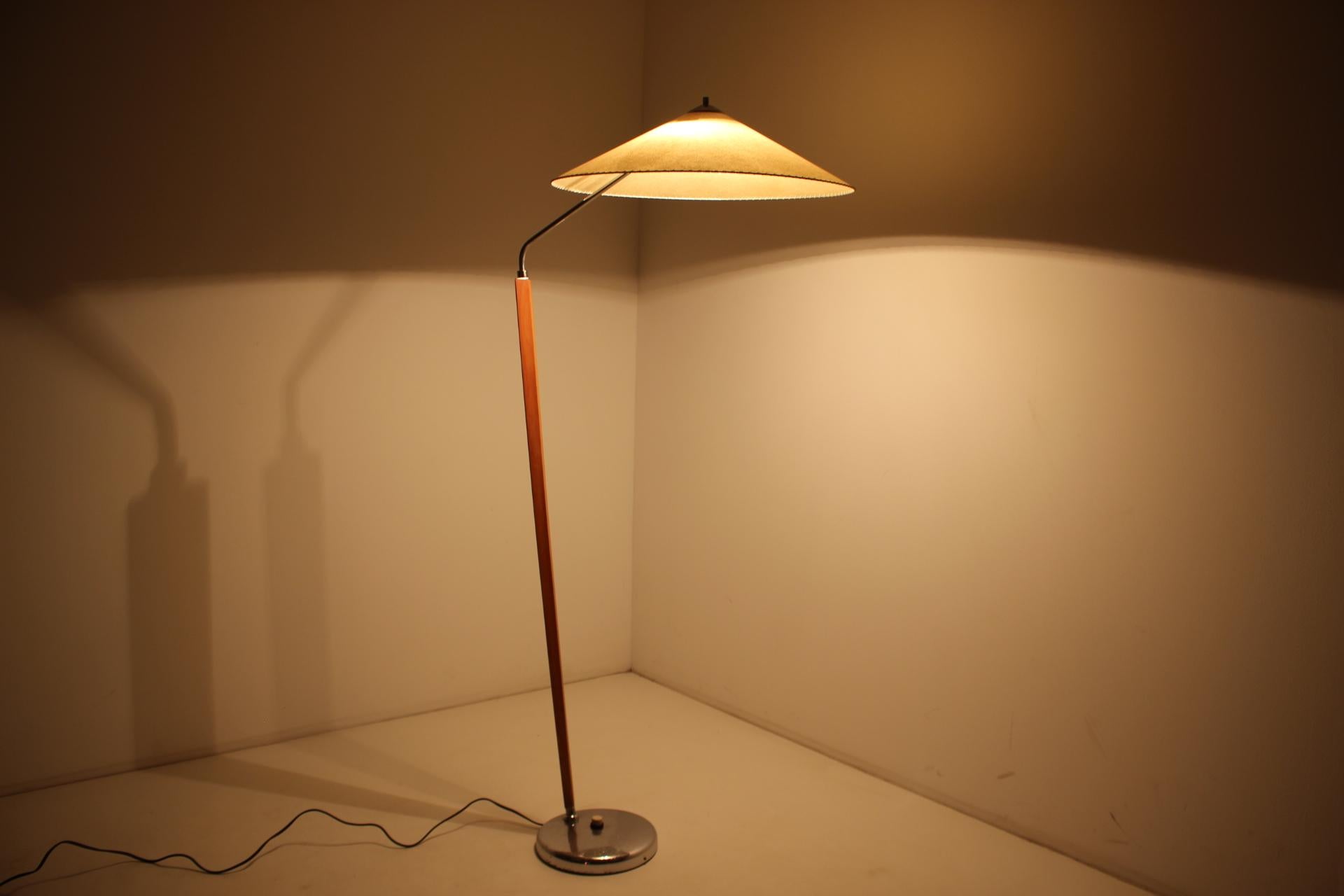 Midcentury Design Japanese Style Floor Lamp, 1960s 5