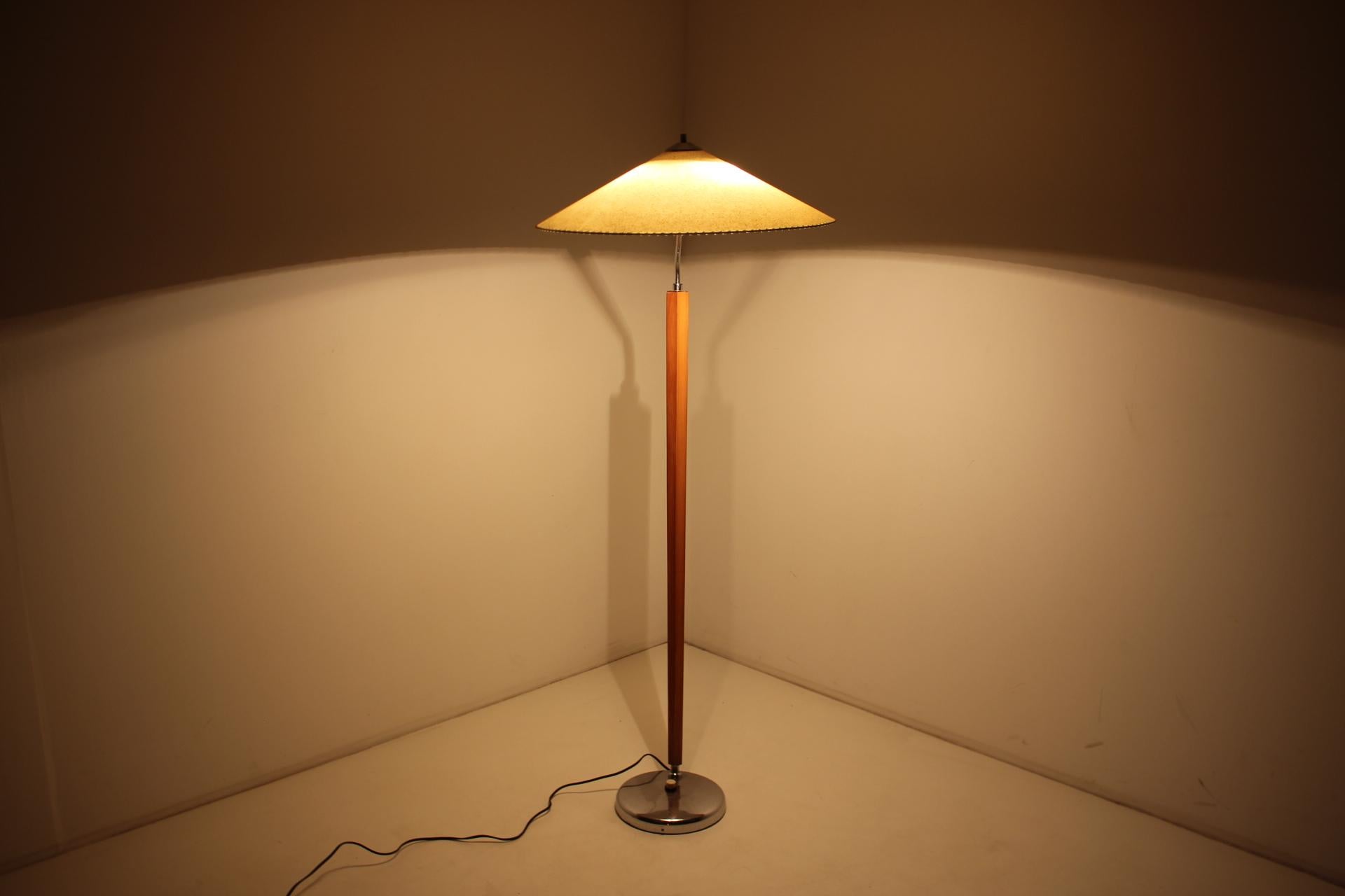 Midcentury Design Japanese Style Floor Lamp, 1960s 6
