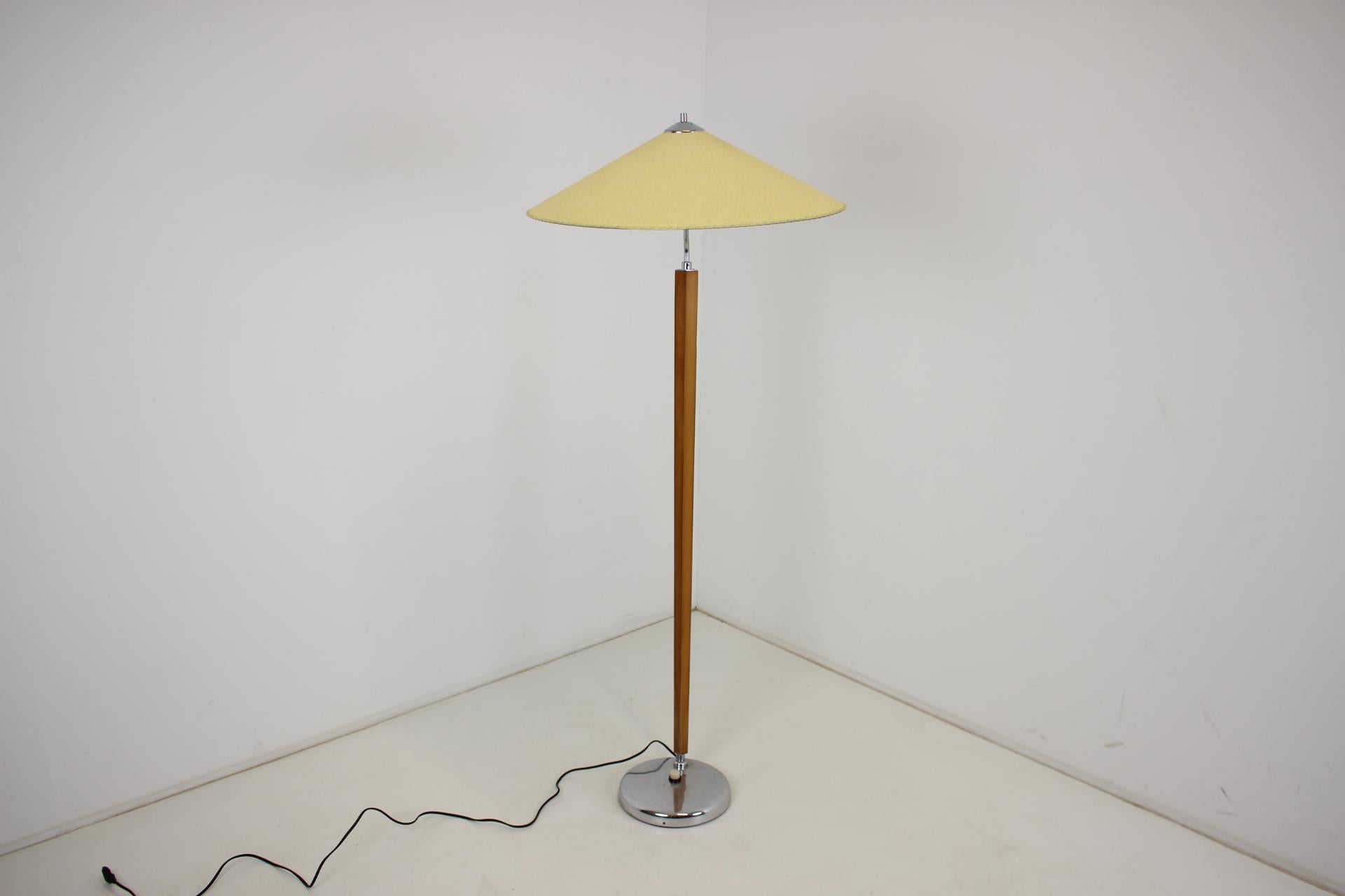 Midcentury Design Japanese Style Floor Lamp, 1960s 8