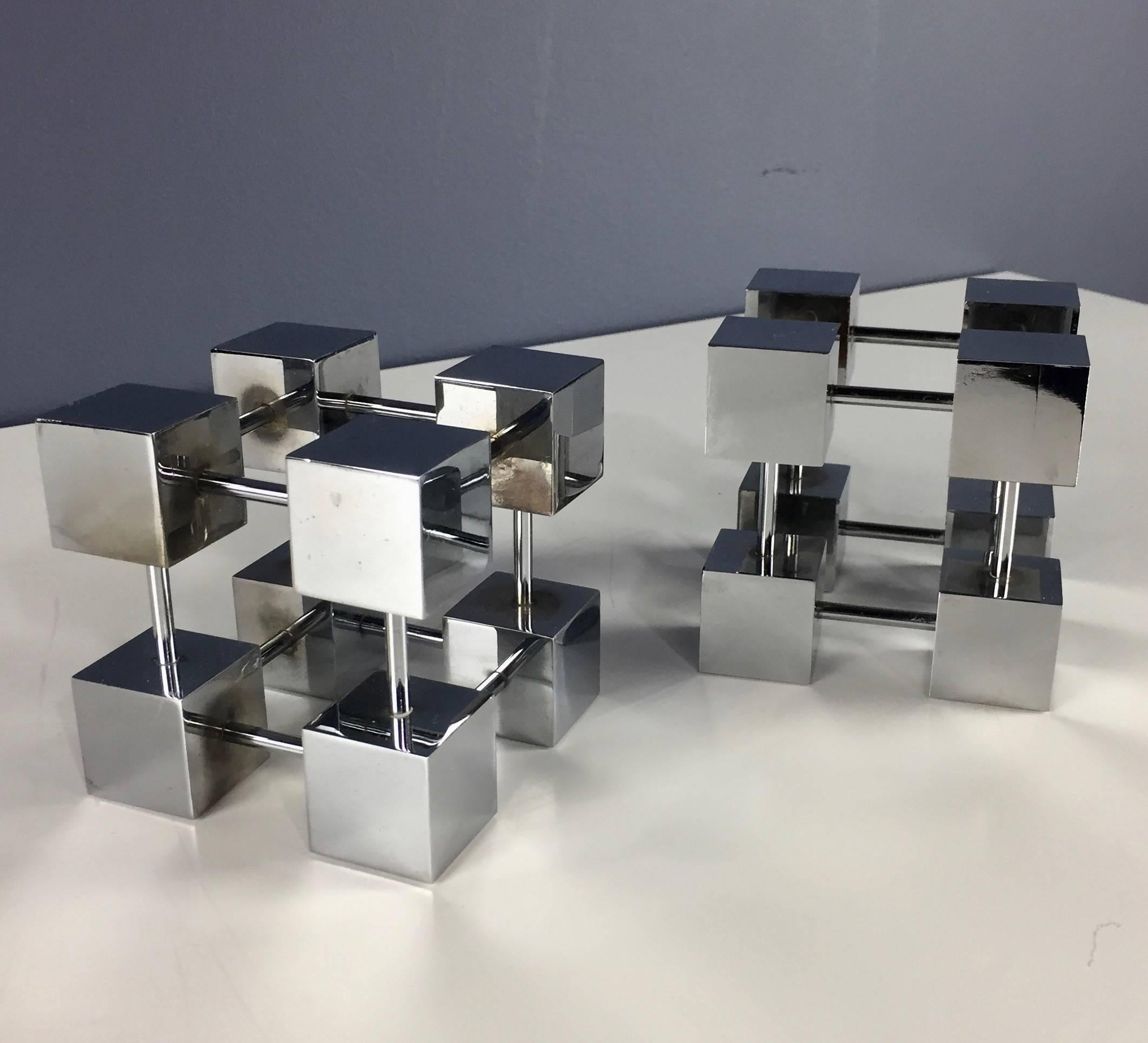 Mid-Century moderno Midcentury Design Line Inc. Fermalibri a cubo modernista in acciaio inossidabile Bill Curry in vendita