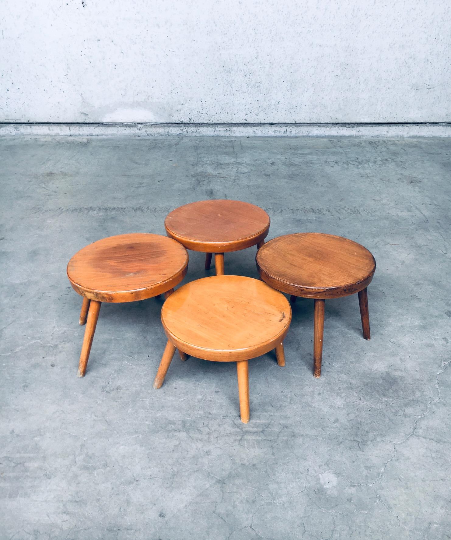 Midcentury Design Niedriger Beistelltisch, Belgien 1950er Jahre im Angebot 5