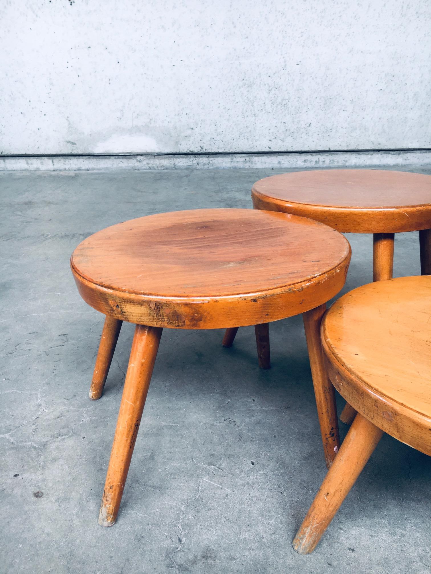 Midcentury Design Niedriger Beistelltisch, Belgien 1950er Jahre im Angebot 10