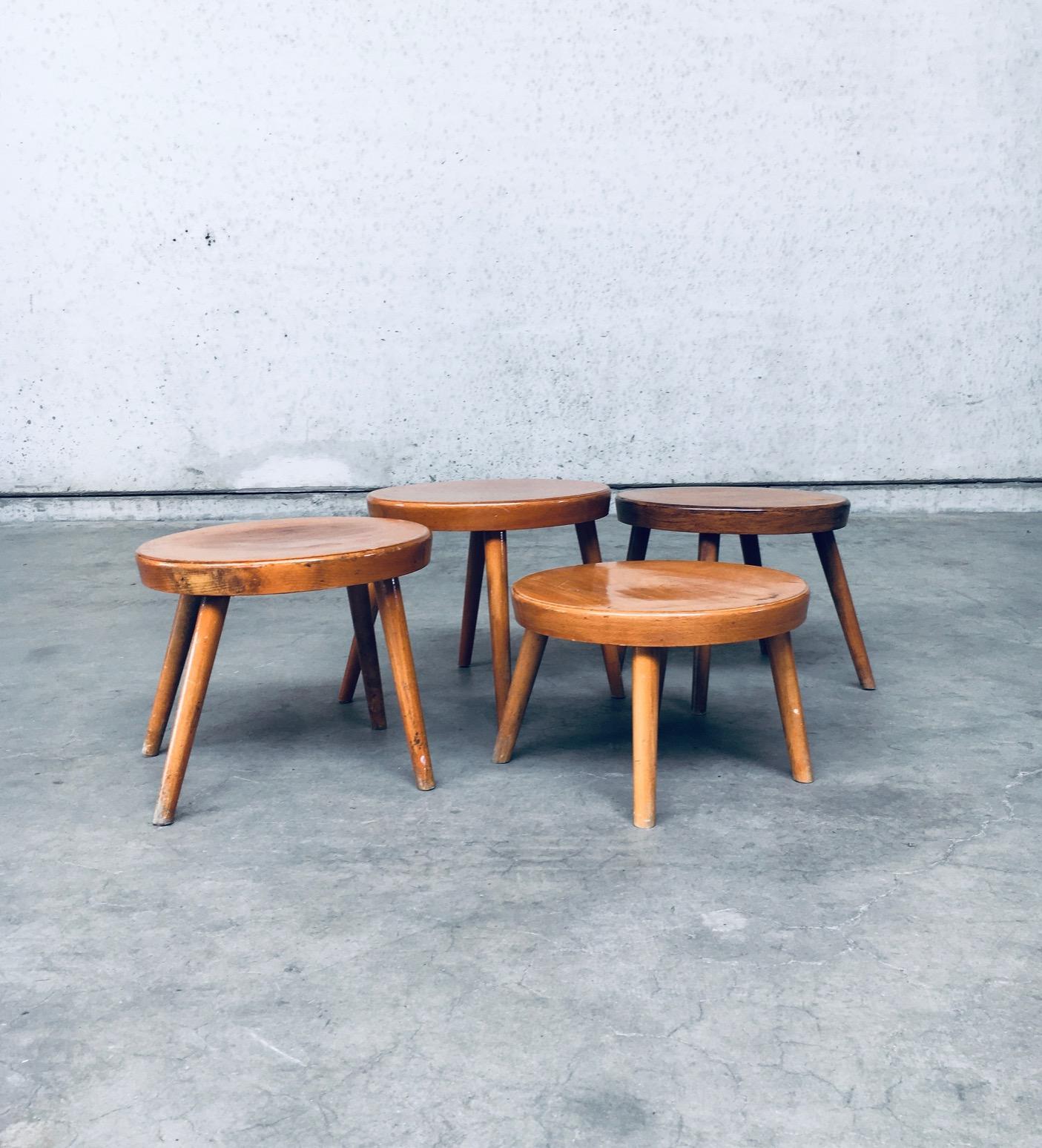 Midcentury Design Niedriger Beistelltisch, Belgien 1950er Jahre (Belgisch) im Angebot