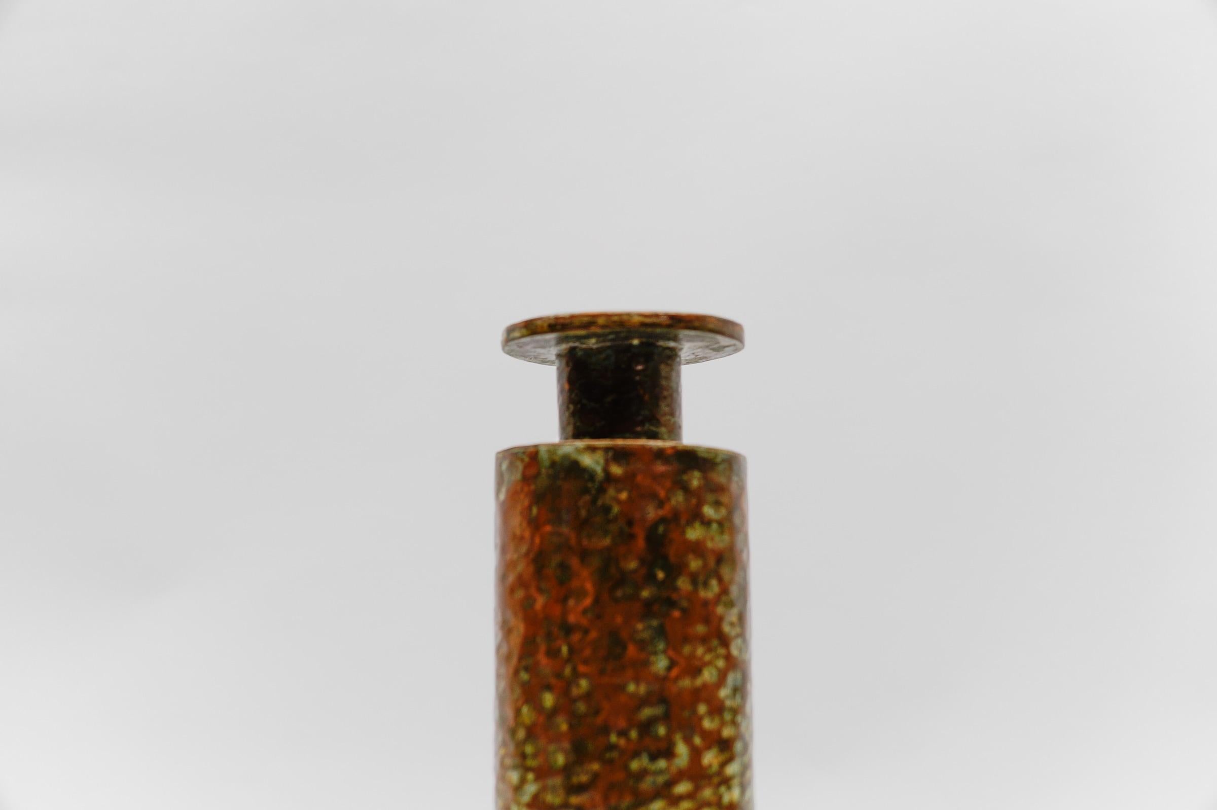 Metà XX secolo Vaso massiccio in rame martellato di design della metà del secolo scorso, Germania, anni '50 in vendita