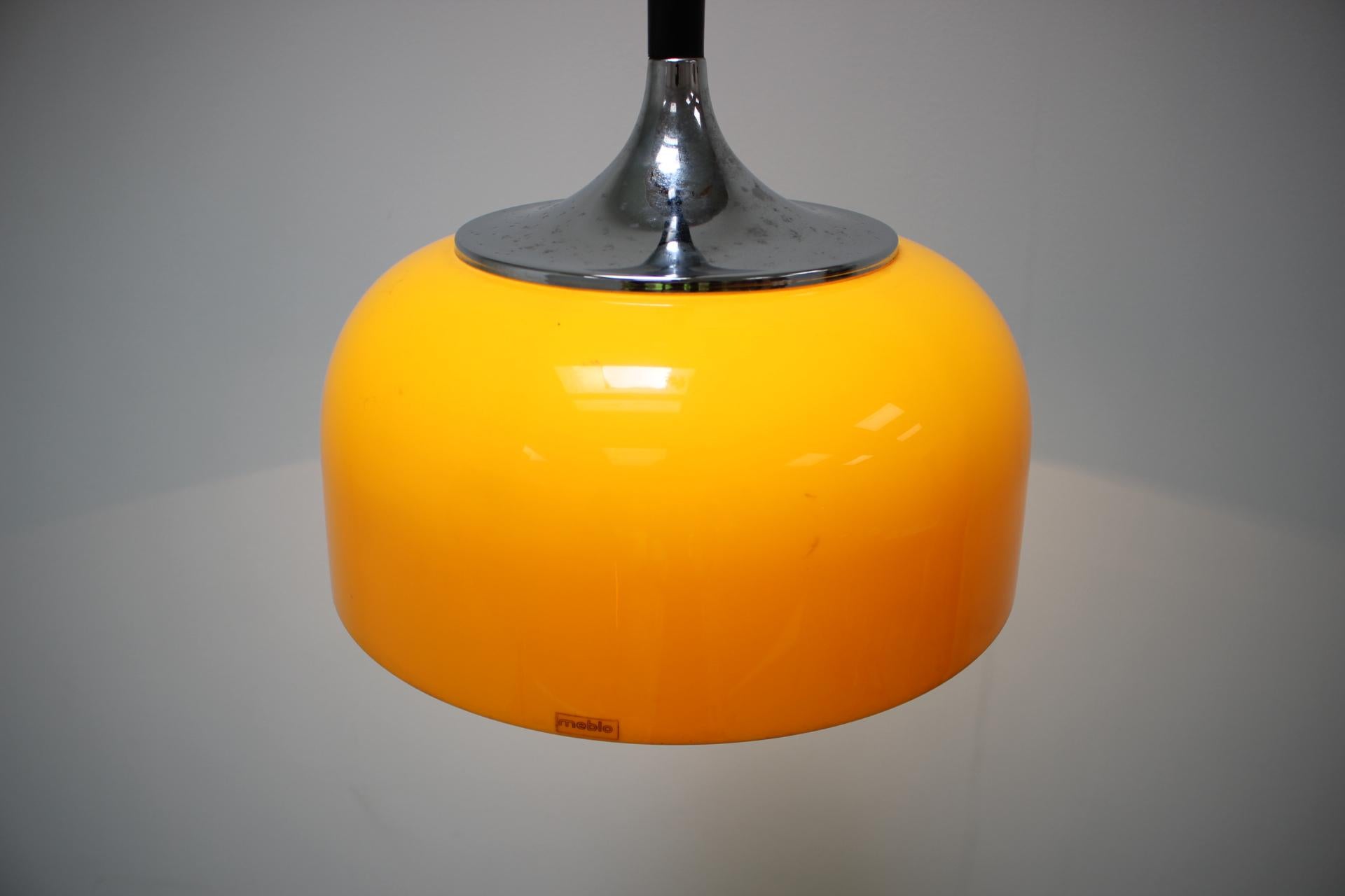 Ciondolo di design del Medioevo Meblo, Harvey Guzzini, Italia, anni '70 in vendita 5