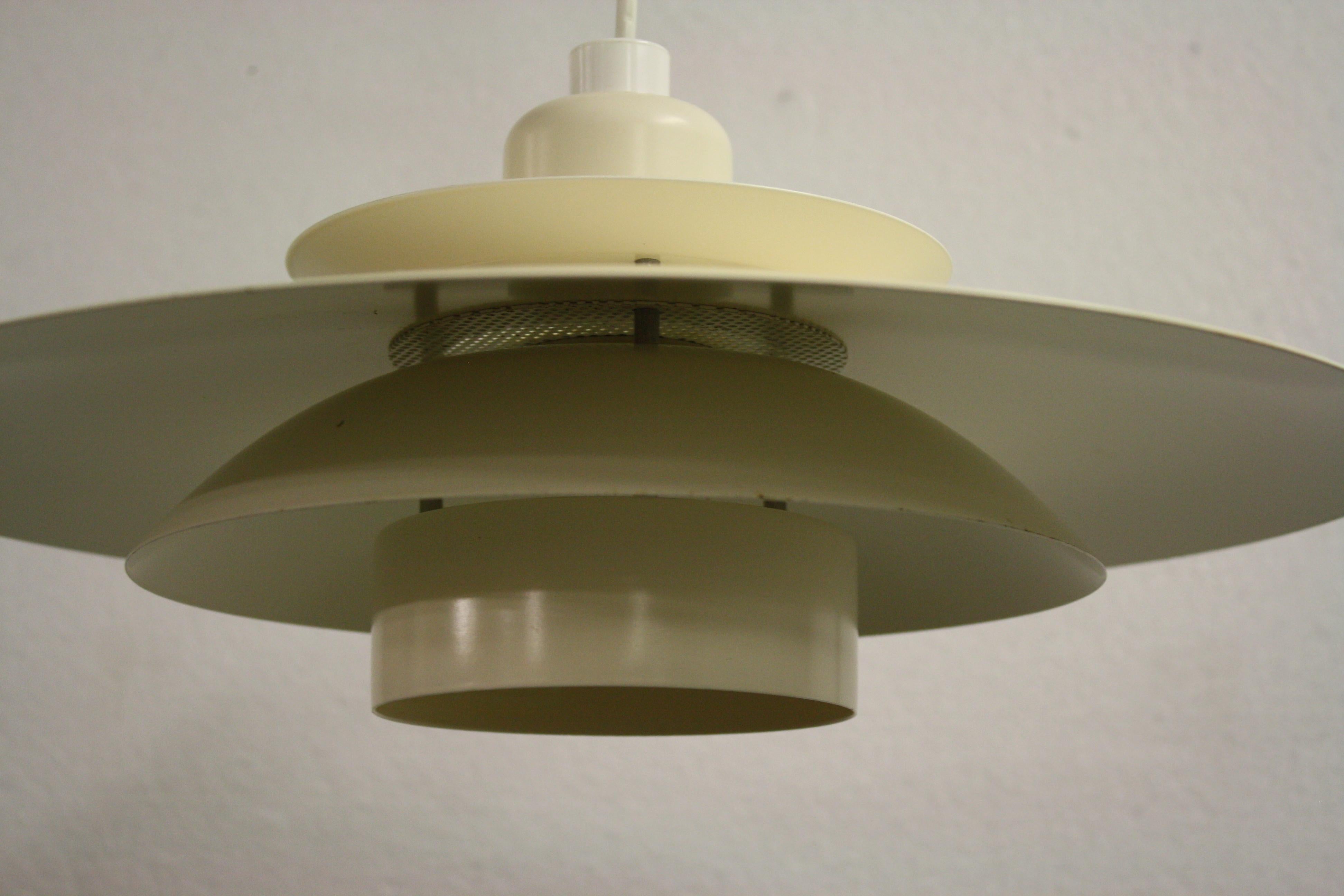 Midcentury Design Scandinavian Pendant Light, 1970s In Good Condition In HEVERLEE, BE