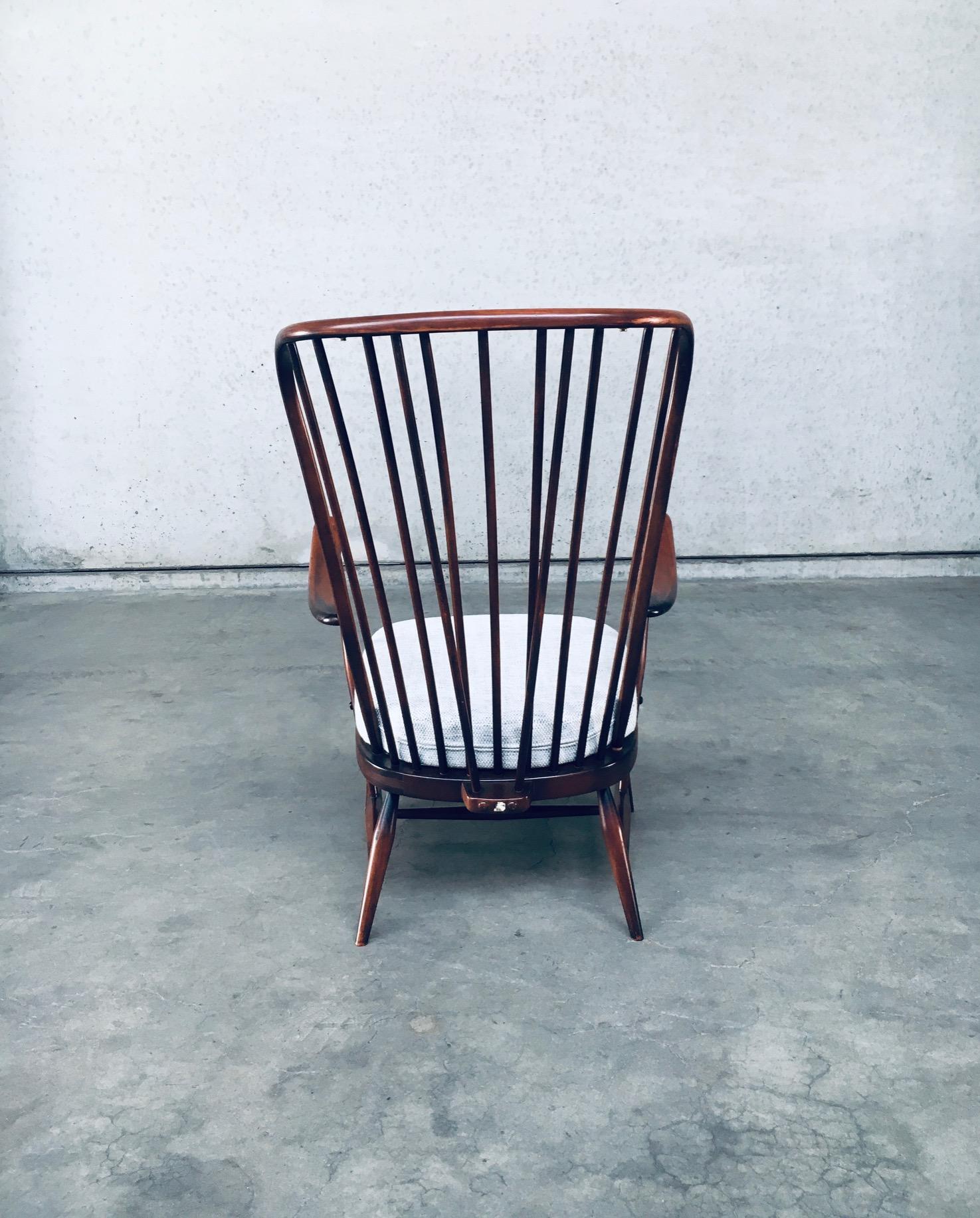 Midcentury Design Spindle Back 'Evergreen' Lounge Chair by Ercol, England, 1960s In Good Condition For Sale In Oud-Turnhout, VAN