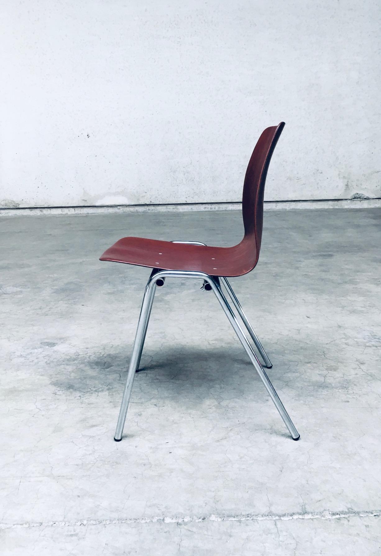 Midcentury Design Stacking Chairs by Elmar Flötotto for Pagholz, 1960's Germany For Sale 4